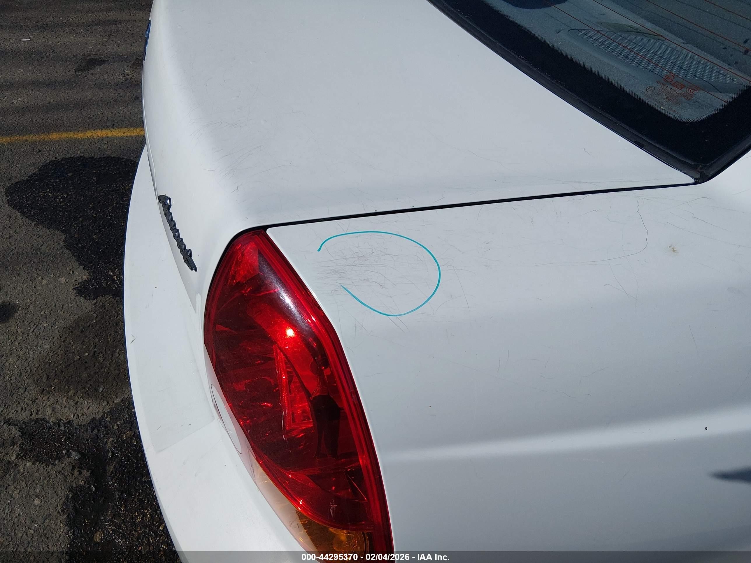 2004 Hyundai Accent Gl White vin: KMHCG45C14U535254