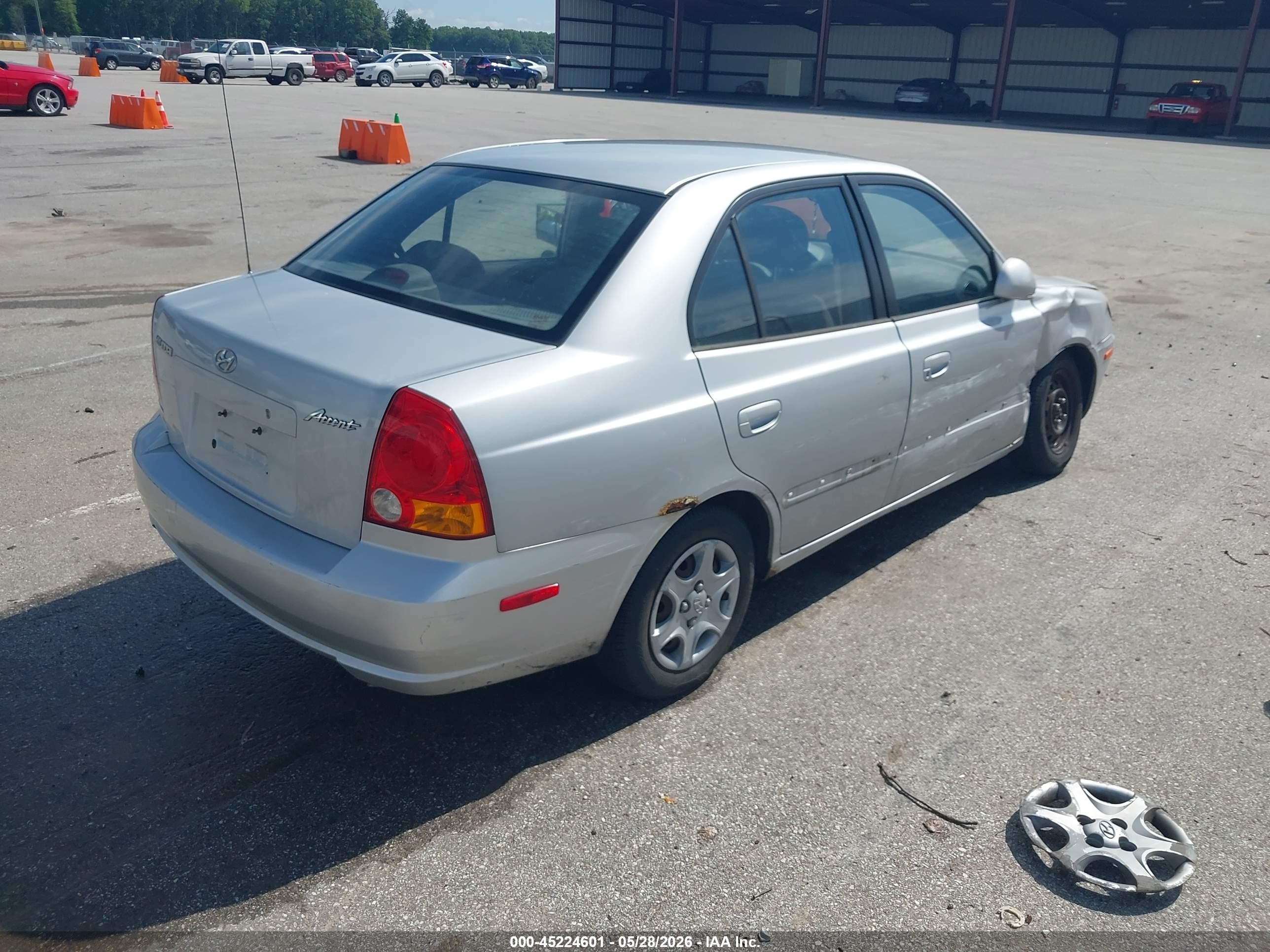 2005 Hyundai Accent Gls Серебряный vin: KMHCG45C15U636859
