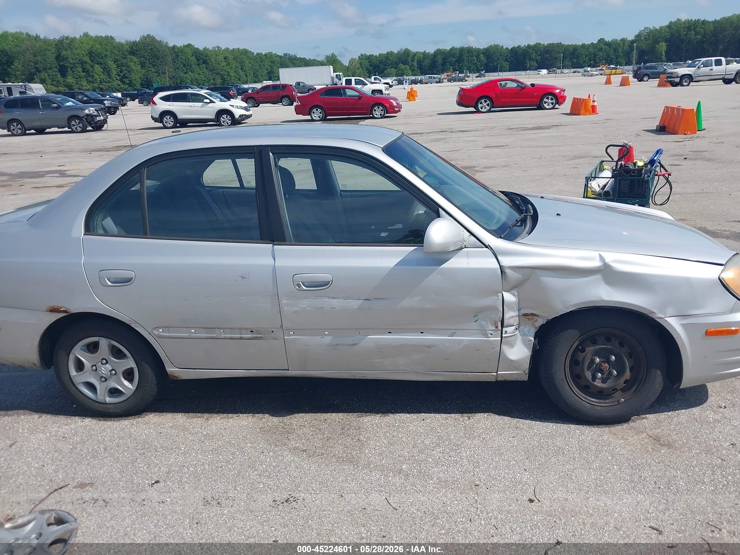 2005 Hyundai Accent Gls Серебряный vin: KMHCG45C15U636859