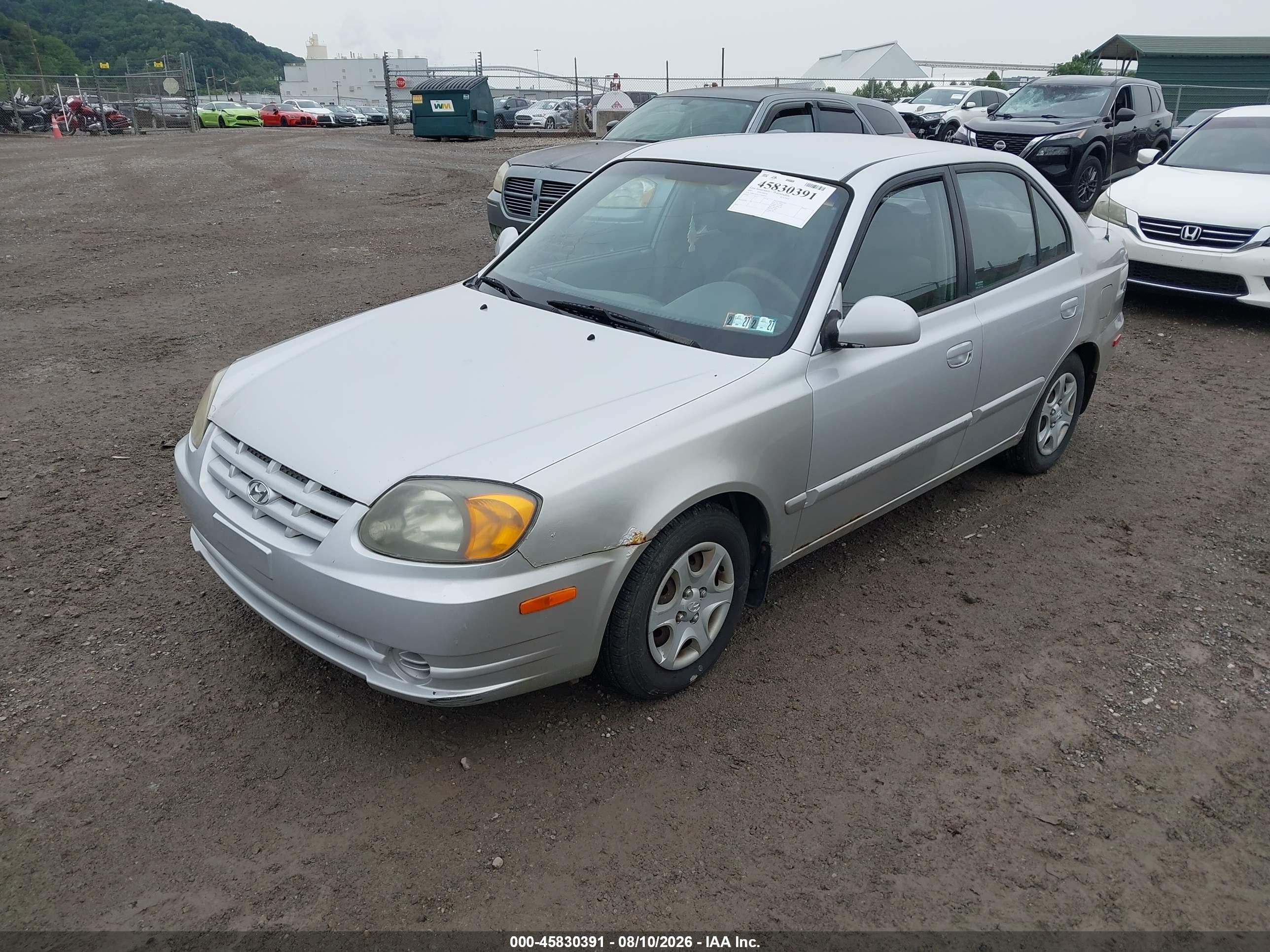 2005 Hyundai Accent Gls Silver vin: KMHCG45C15U659039