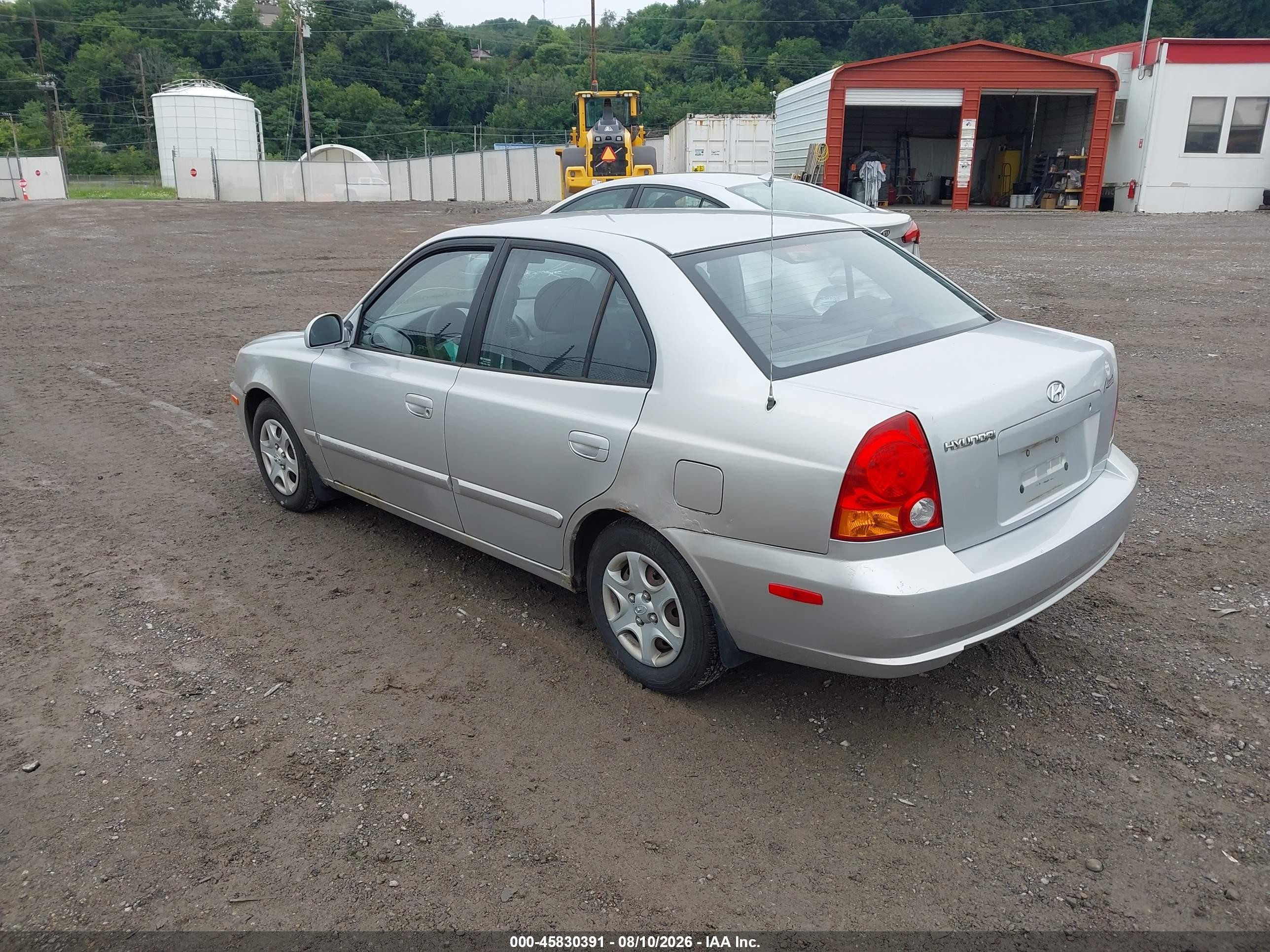 2005 Hyundai Accent Gls Silver vin: KMHCG45C15U659039