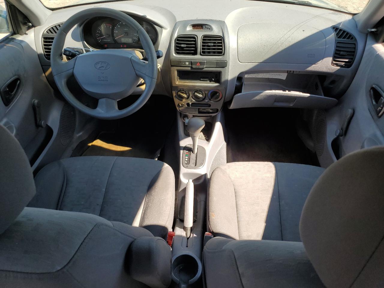 2004 Hyundai Accent Gl Green vin: KMHCG45C24U503929