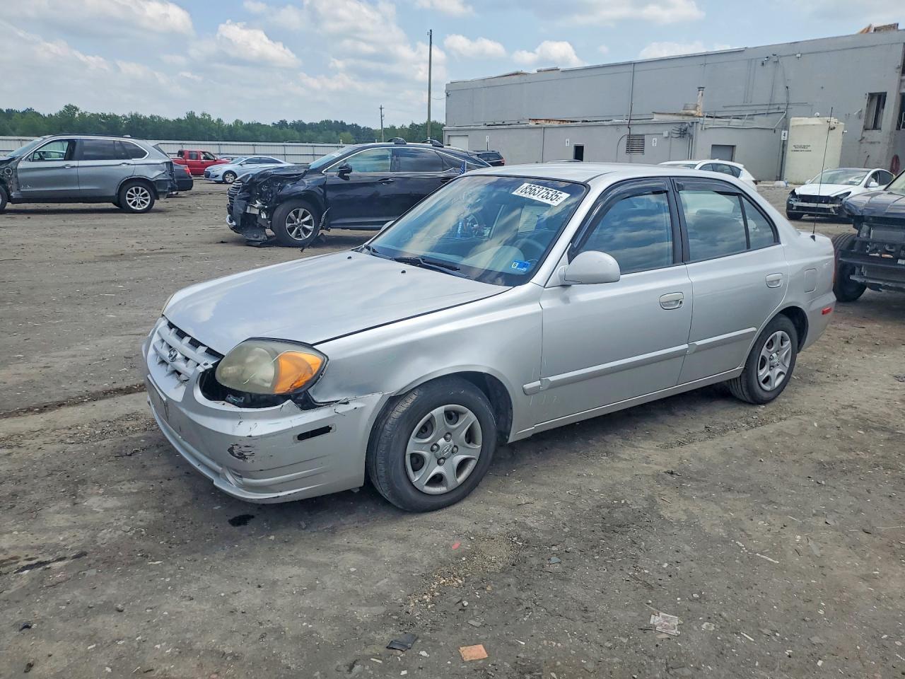 2004 Hyundai Accent Gl Серебряный vin: KMHCG45C24U552287