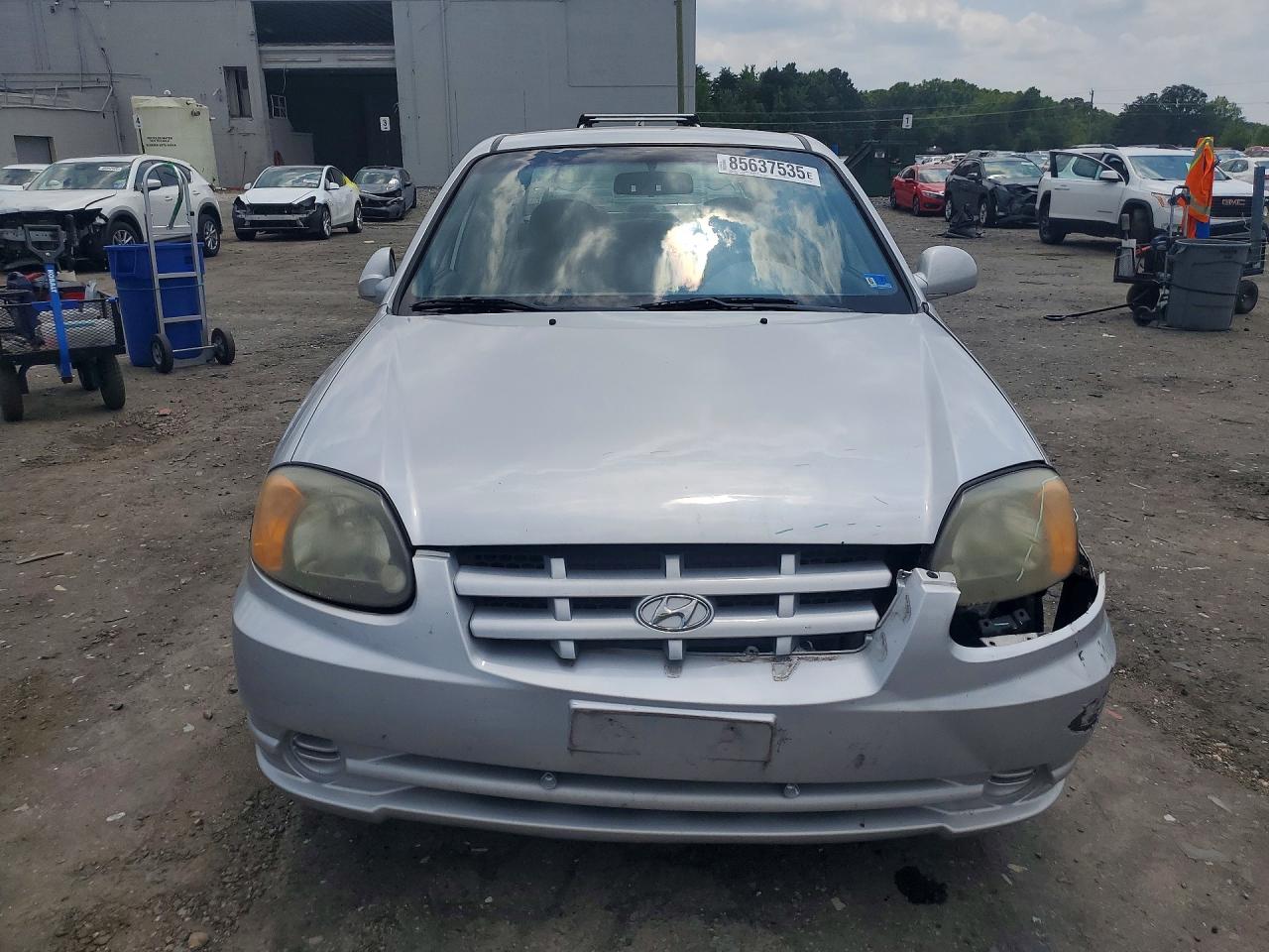 2004 Hyundai Accent Gl Silver vin: KMHCG45C24U552287
