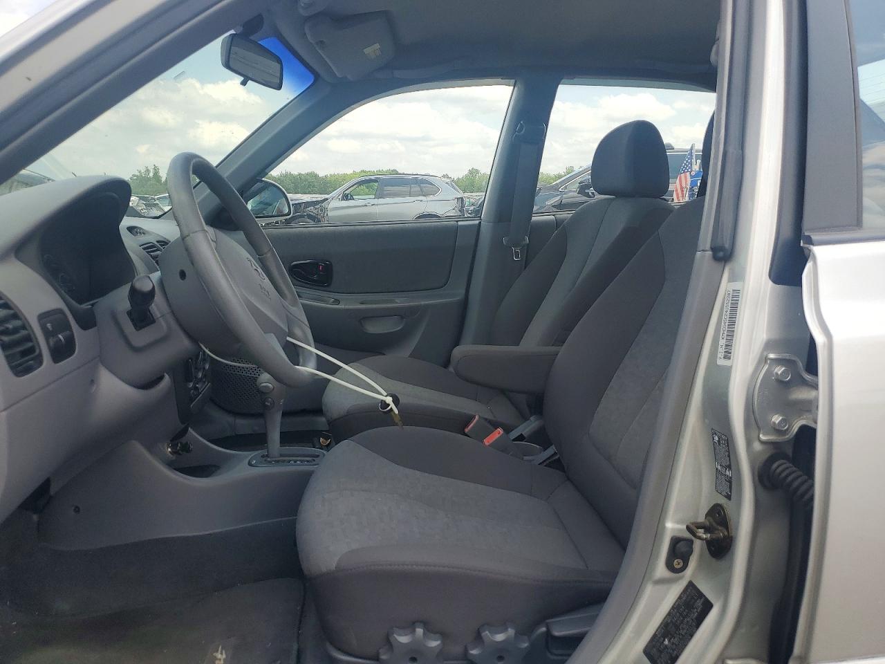 2004 Hyundai Accent Gl Silver vin: KMHCG45C24U552287