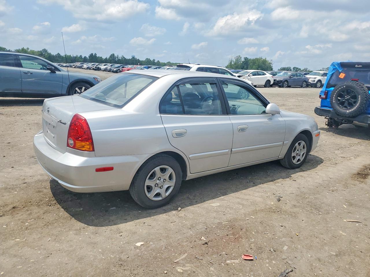 2004 Hyundai Accent Gl Silver vin: KMHCG45C24U552287