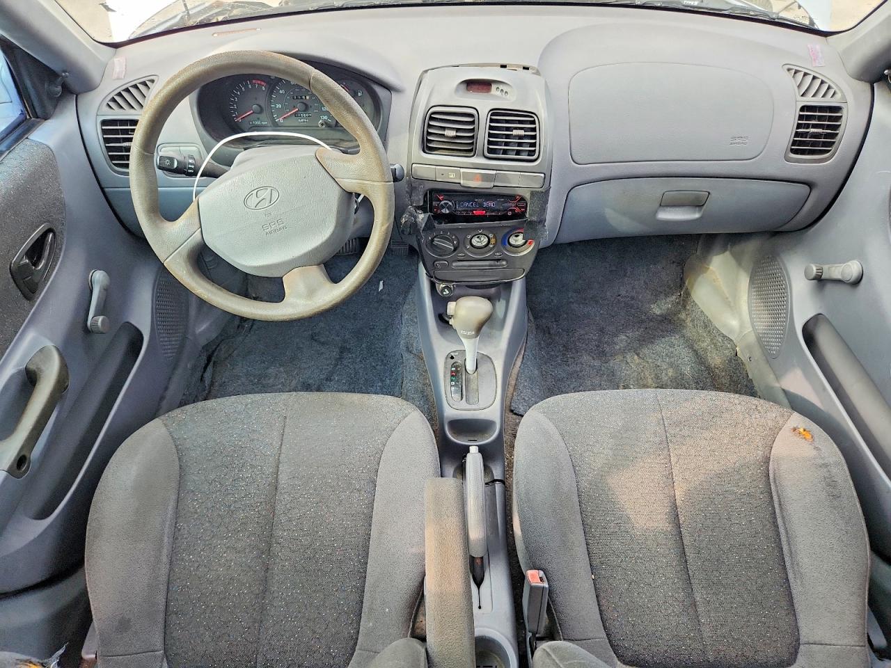2001 Hyundai Accent Gl Серебряный vin: KMHCG45C31U195343