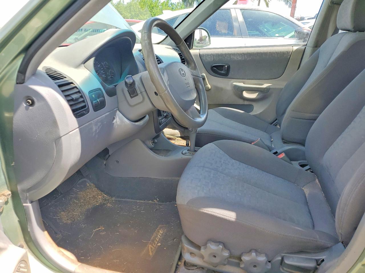 2003 Hyundai Accent Gl Green vin: KMHCG45C33U429984
