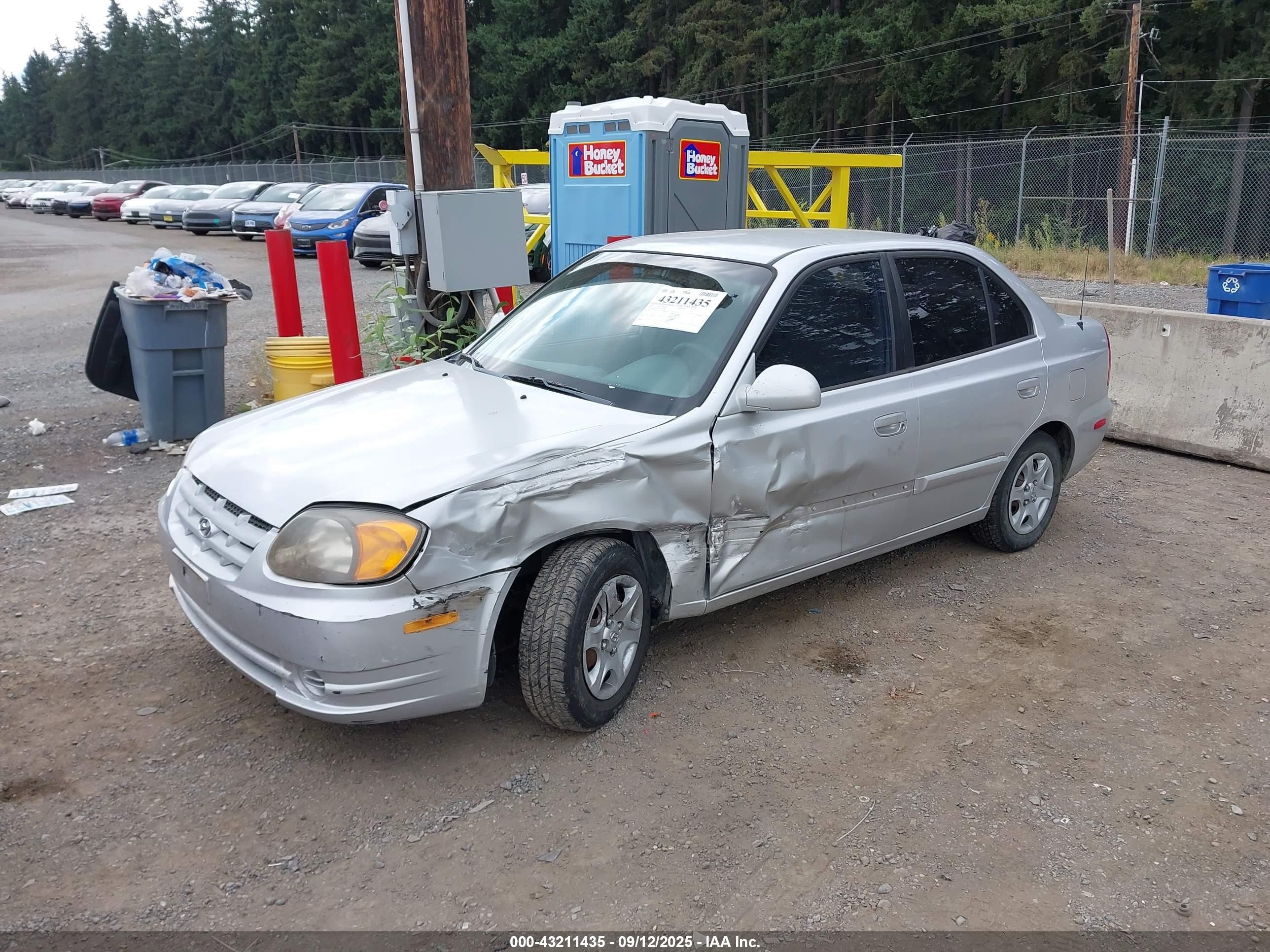2003 Hyundai Accent Gl Gray vin: KMHCG45C33U472740