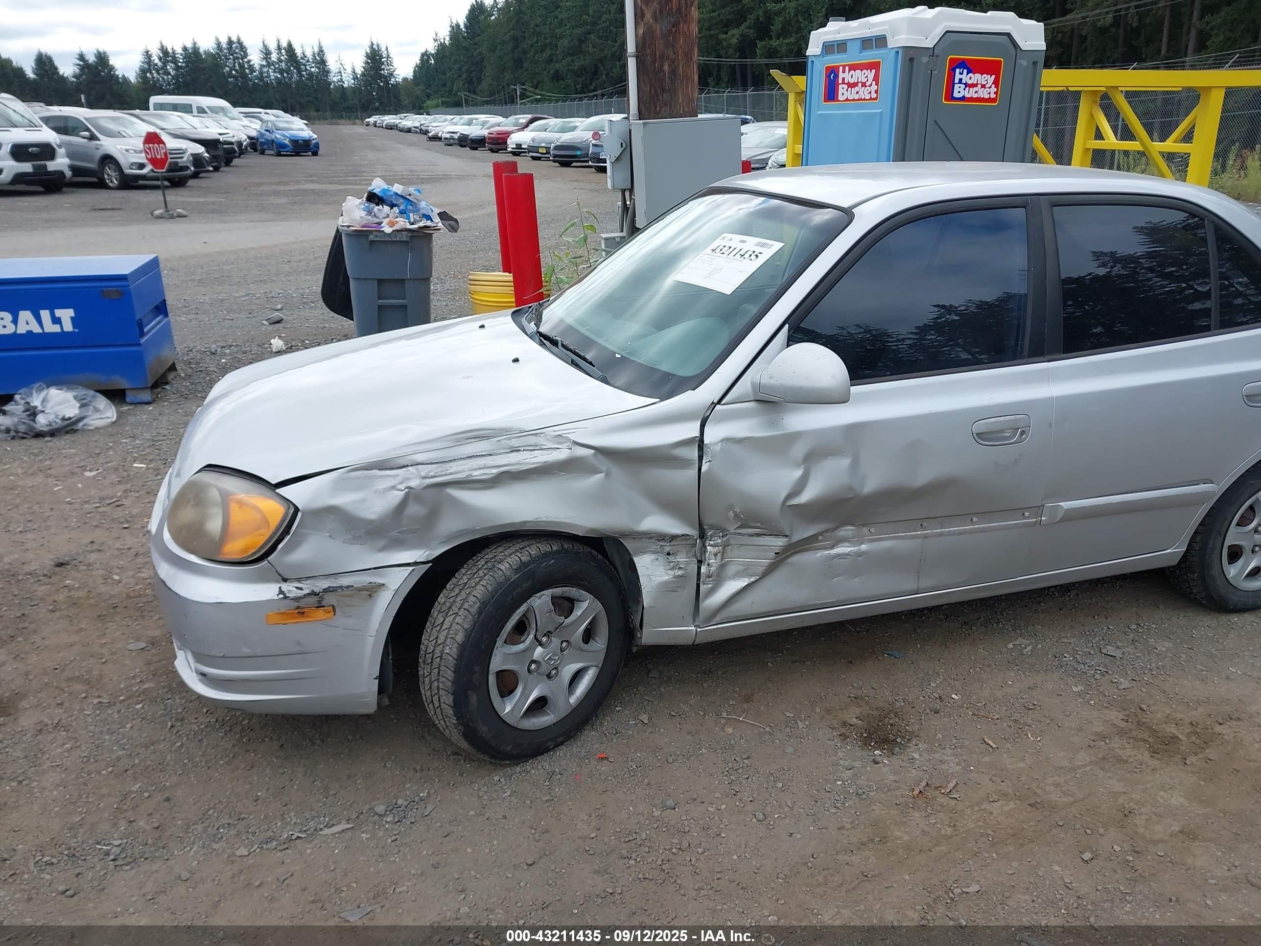 2003 Hyundai Accent Gl Gray vin: KMHCG45C33U472740