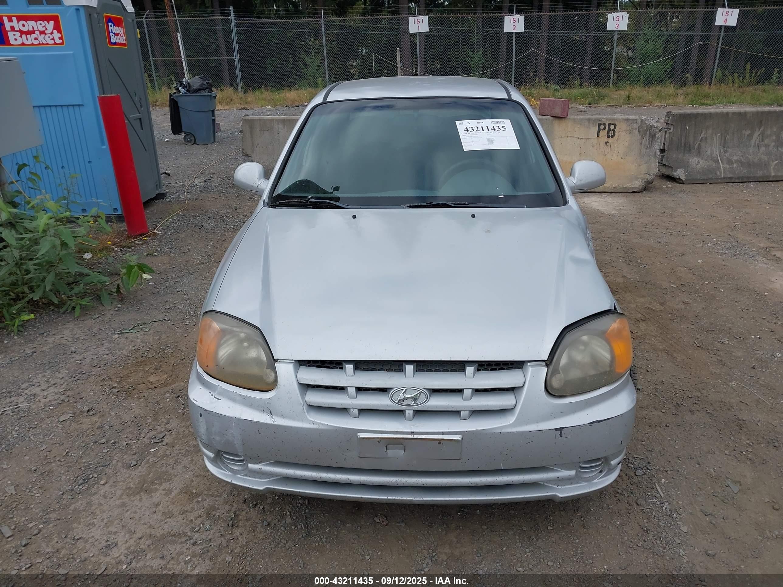 2003 Hyundai Accent Gl Gray vin: KMHCG45C33U472740