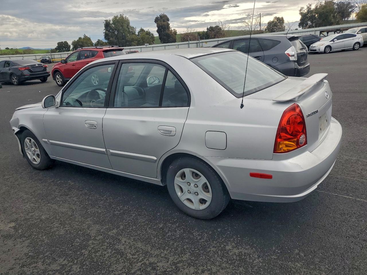 2004 Hyundai Accent Gl Silver vin: KMHCG45C34U508959