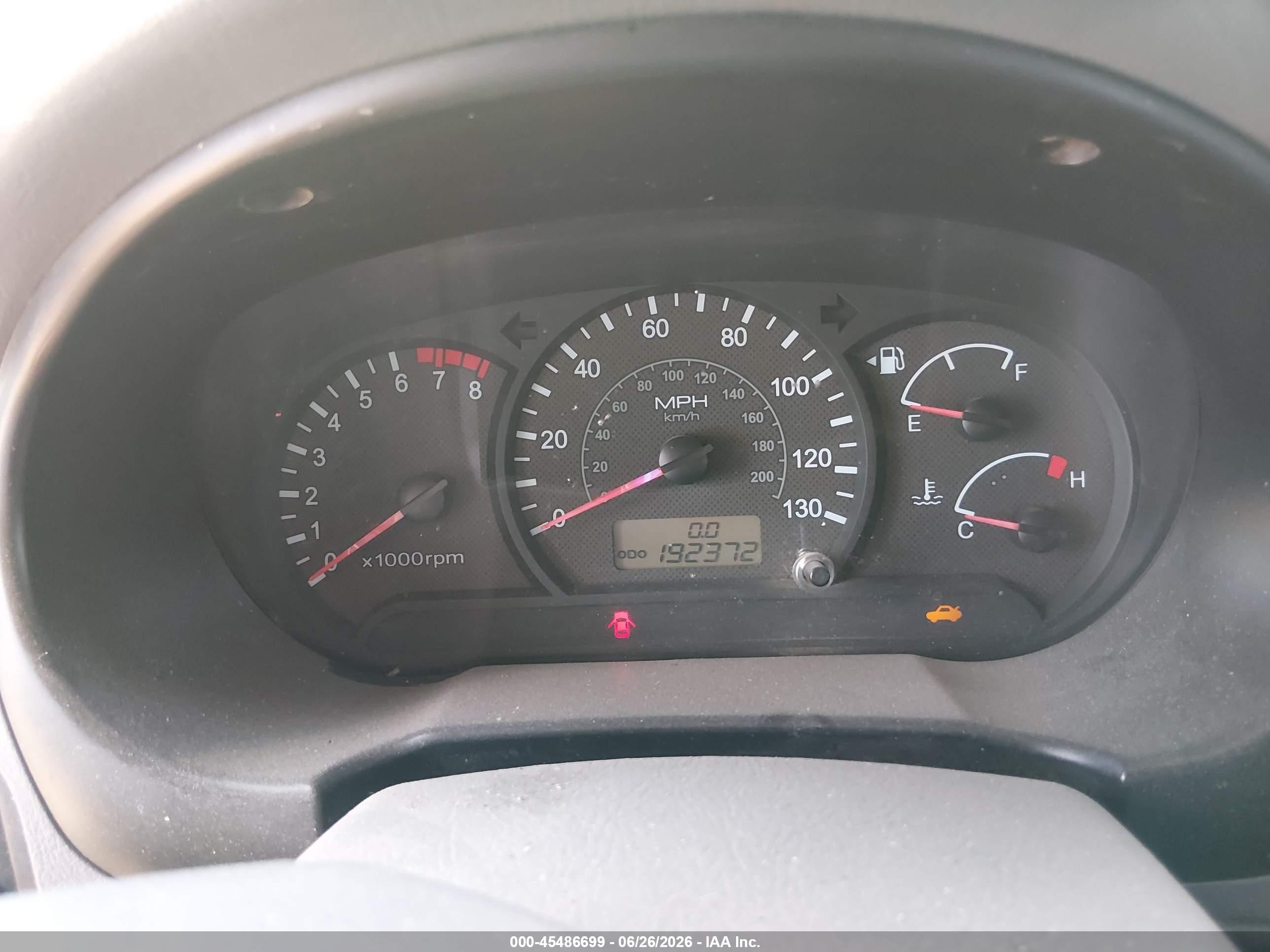 2005 Hyundai Accent Gls White vin: KMHCG45C35U585347