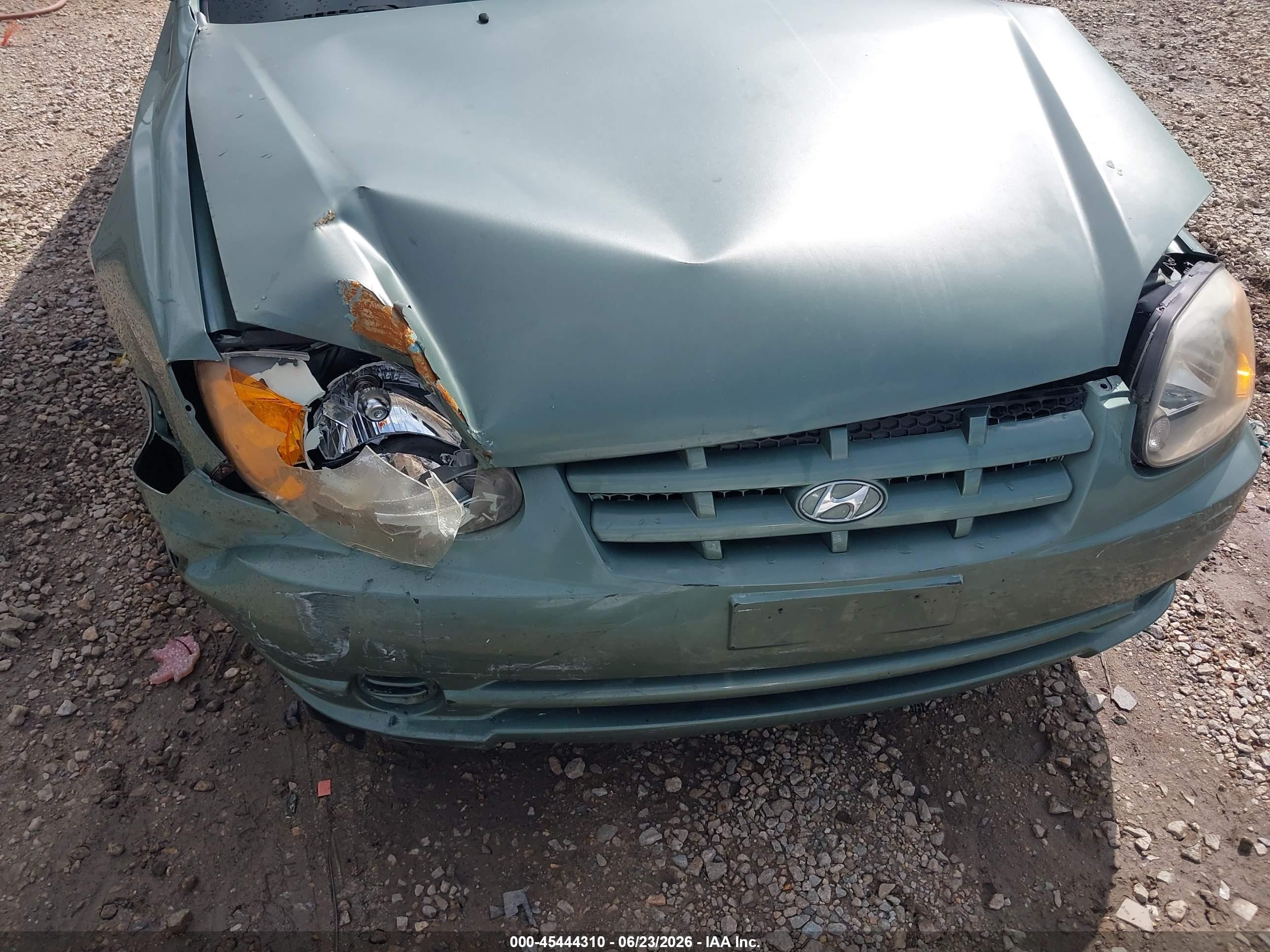 2005 Hyundai Accent Gls Green vin: KMHCG45C35U595666