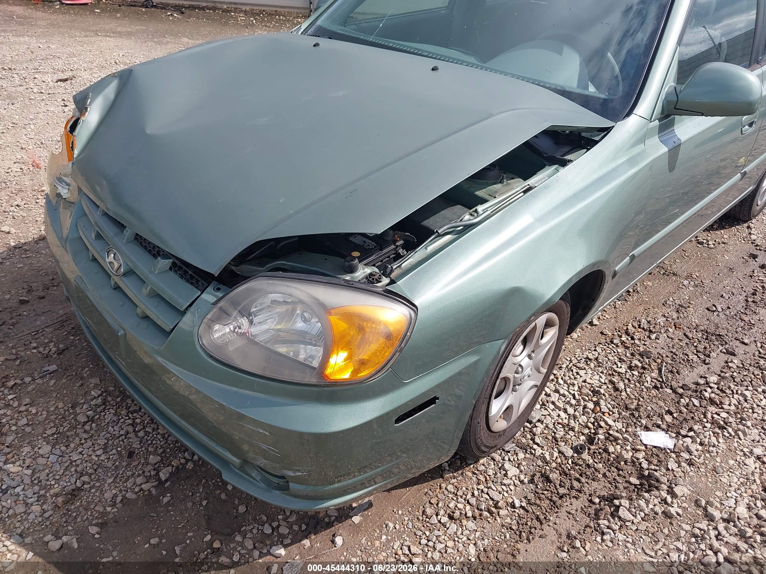 2005 Hyundai Accent Gls Green vin: KMHCG45C35U595666
