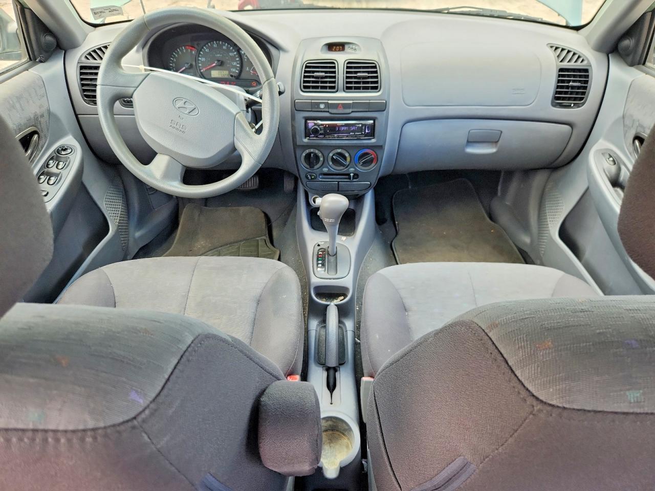 2005 Hyundai Accent Gl Green vin: KMHCG45C35U622607