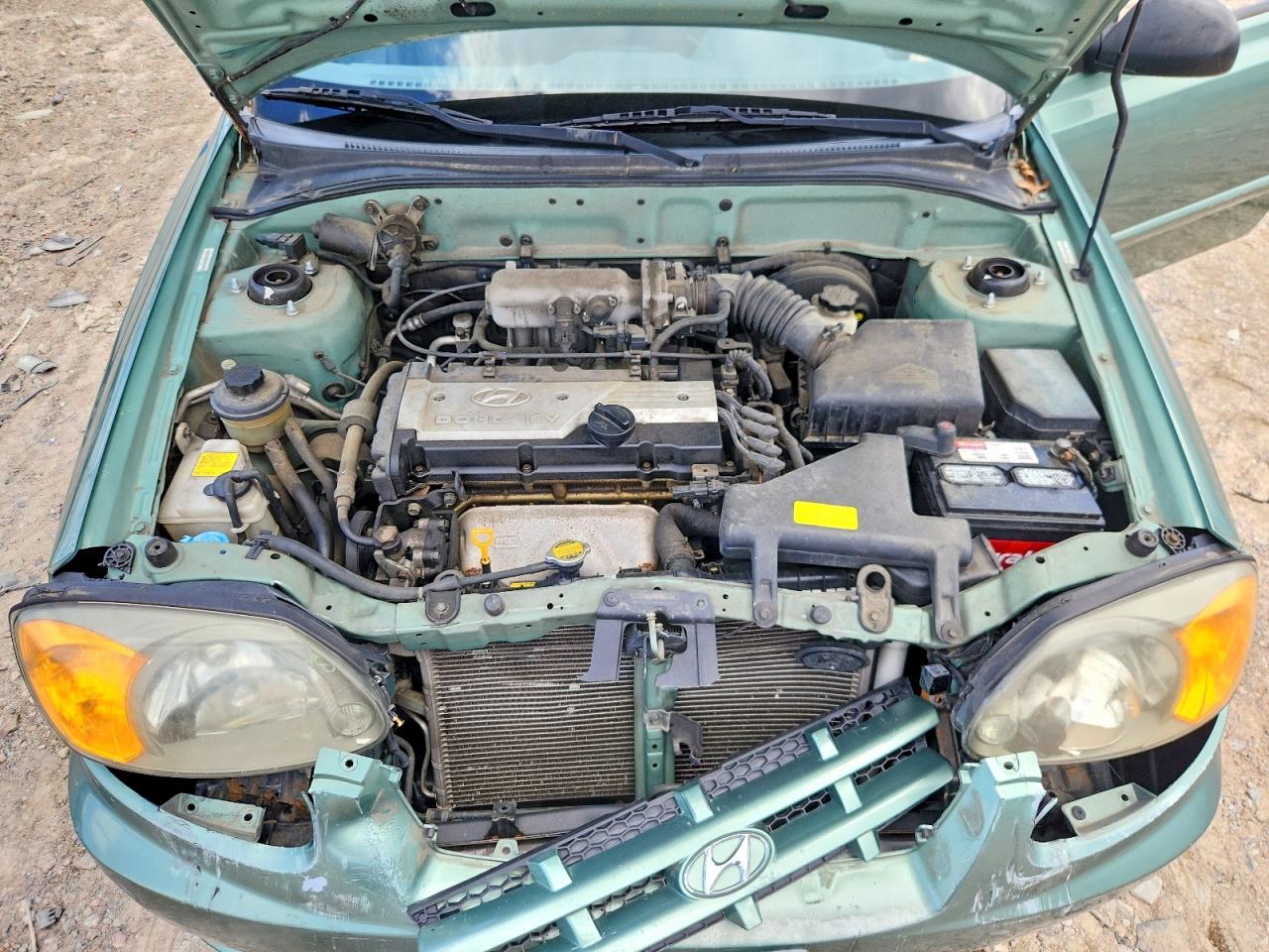 2005 Hyundai Accent Gl Green vin: KMHCG45C35U622607