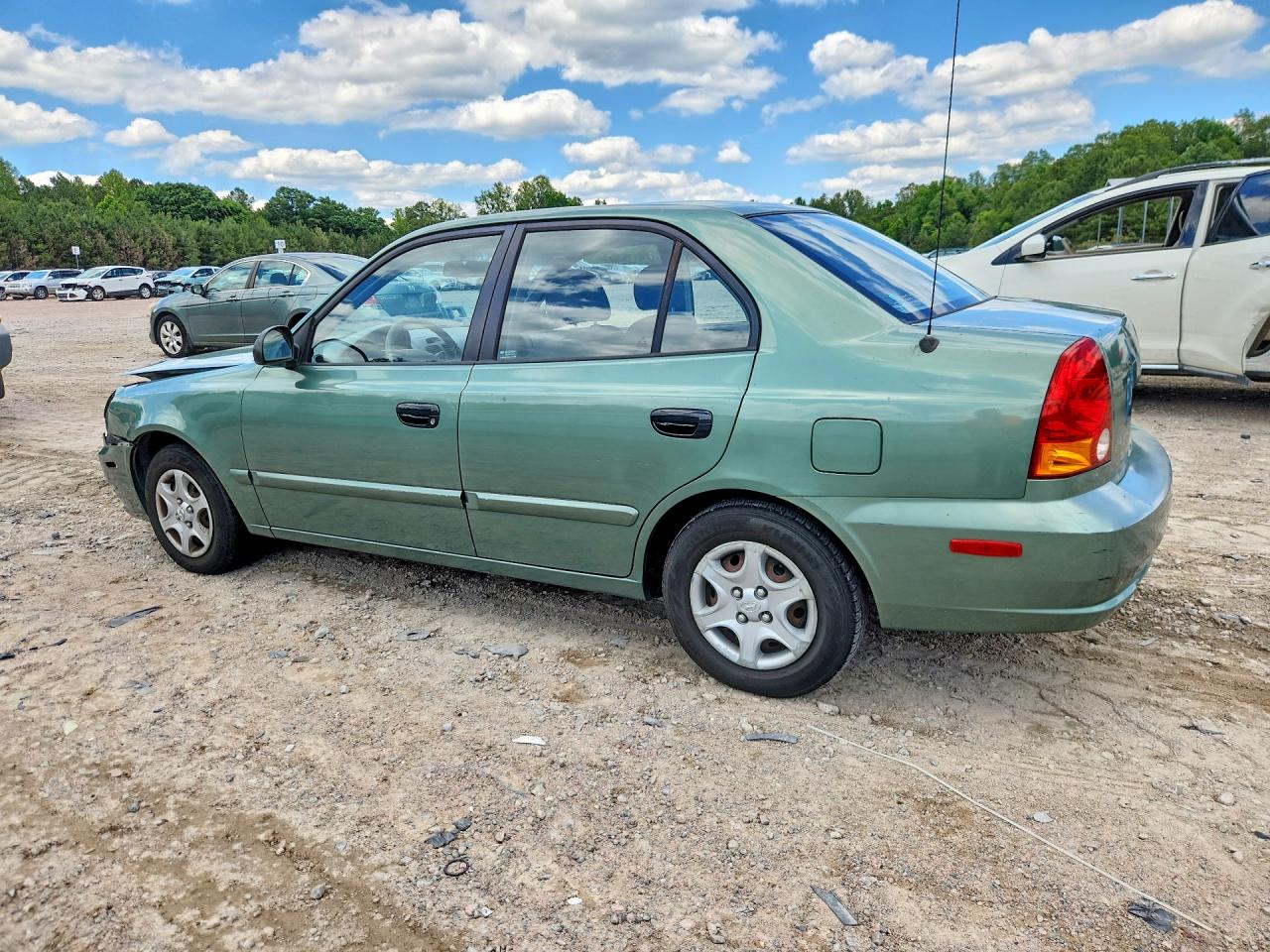 2005 Hyundai Accent Gl Green vin: KMHCG45C35U622607