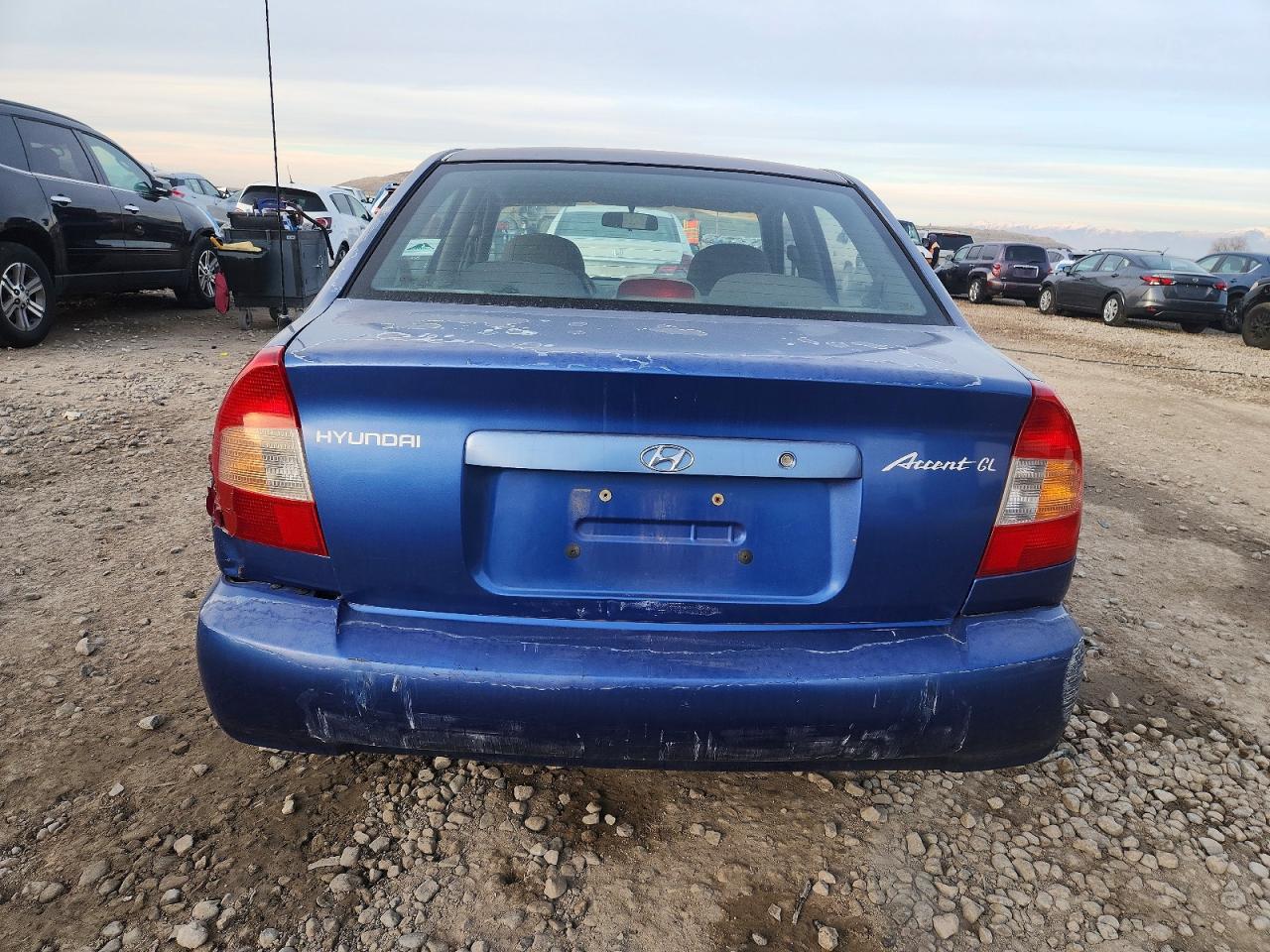 2001 Hyundai Accent Gl Blue vin: KMHCG45C41U225630
