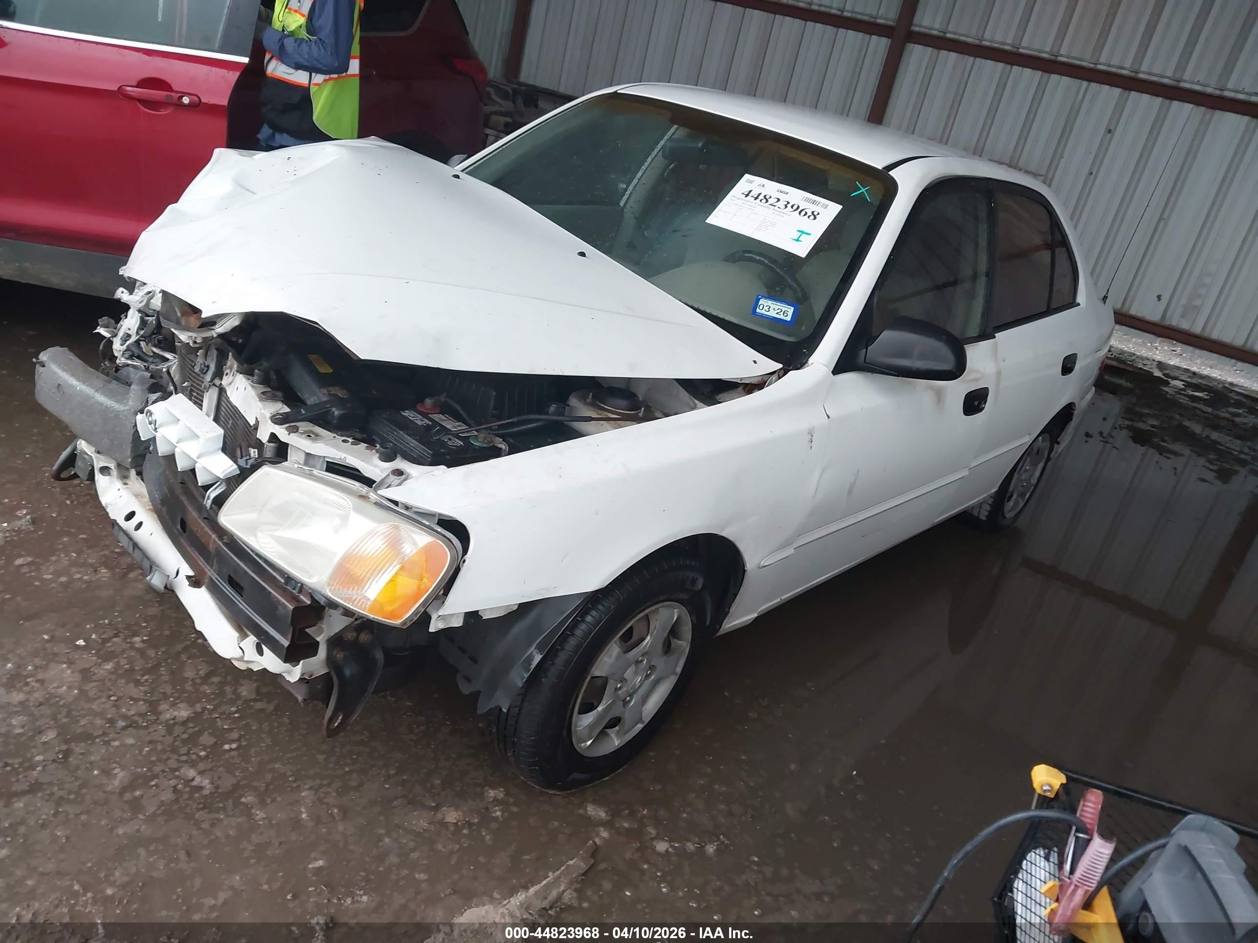 2001 Hyundai Accent Gl White vin: KMHCG45C41U248406