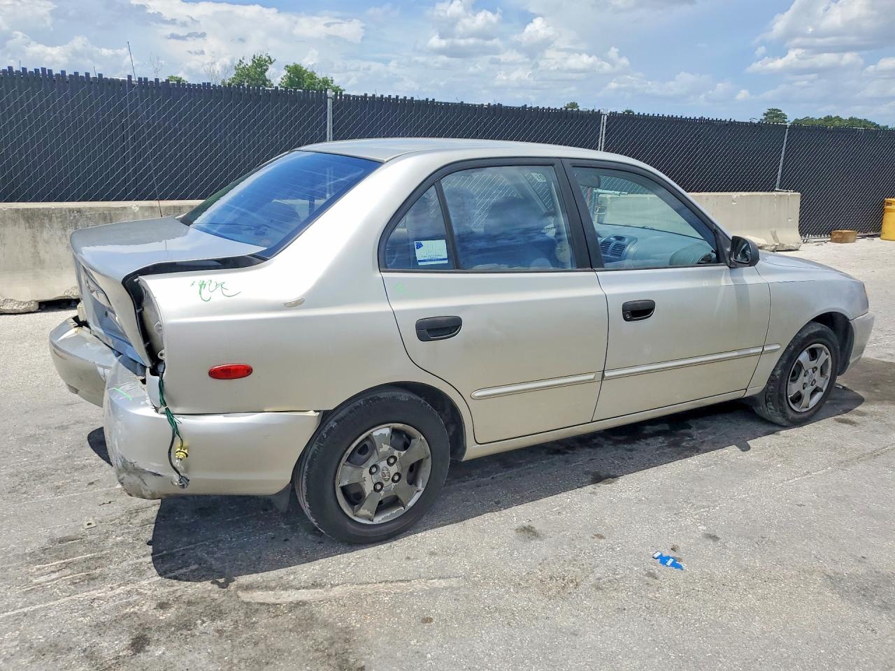 2002 Hyundai Accent Gl Silver vin: KMHCG45C42U308444