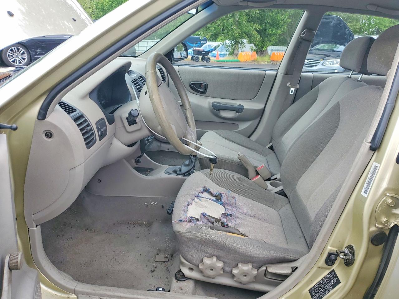 2002 Hyundai Accent Gl Tan vin: KMHCG45C42U389901