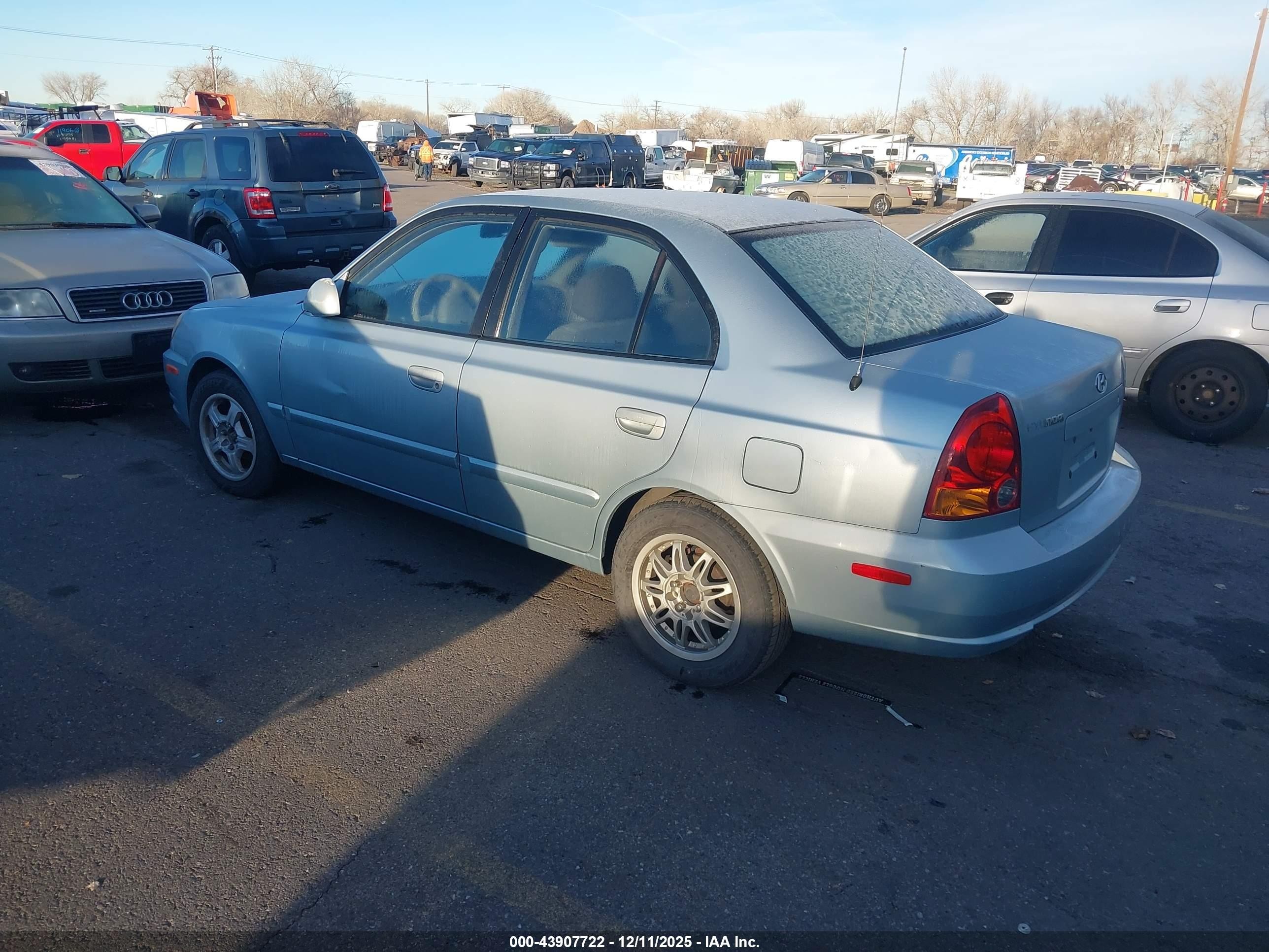 2004 Hyundai Accent Gl Silver vin: KMHCG45C44U499950