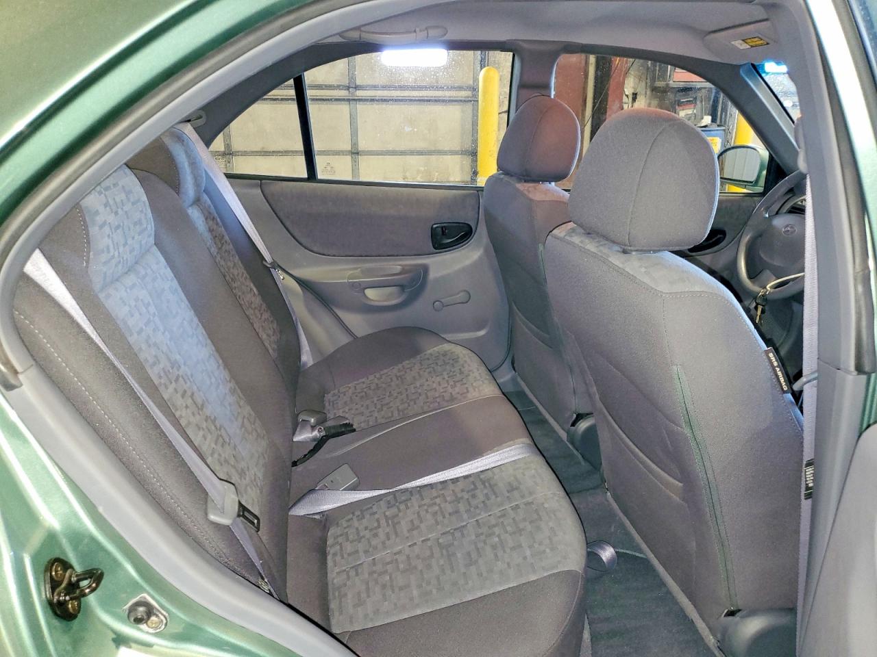 2005 Hyundai Accent Gl Green vin: KMHCG45C45U583493