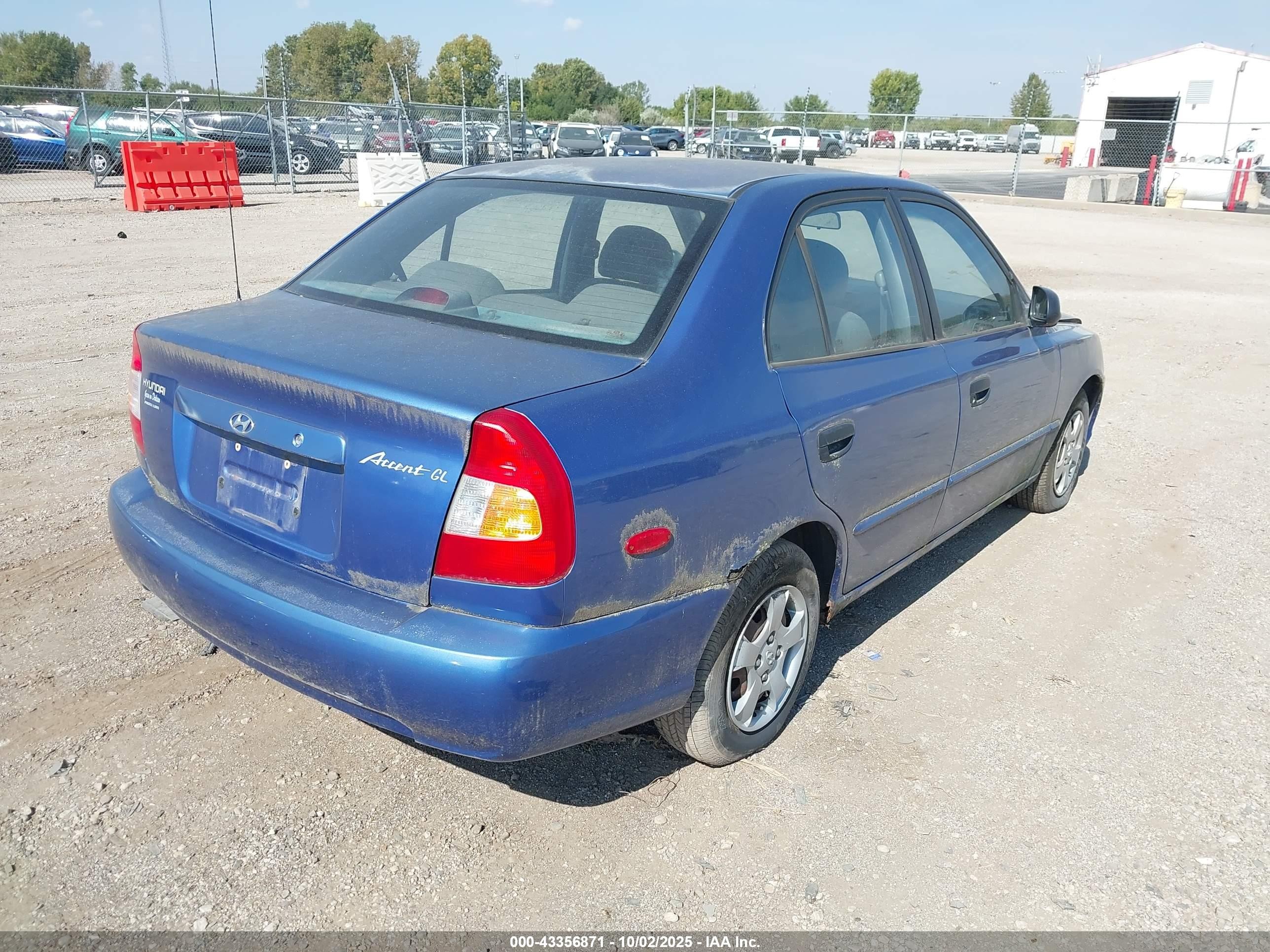 2001 Hyundai Accent Gl Blue vin: KMHCG45C61U188015
