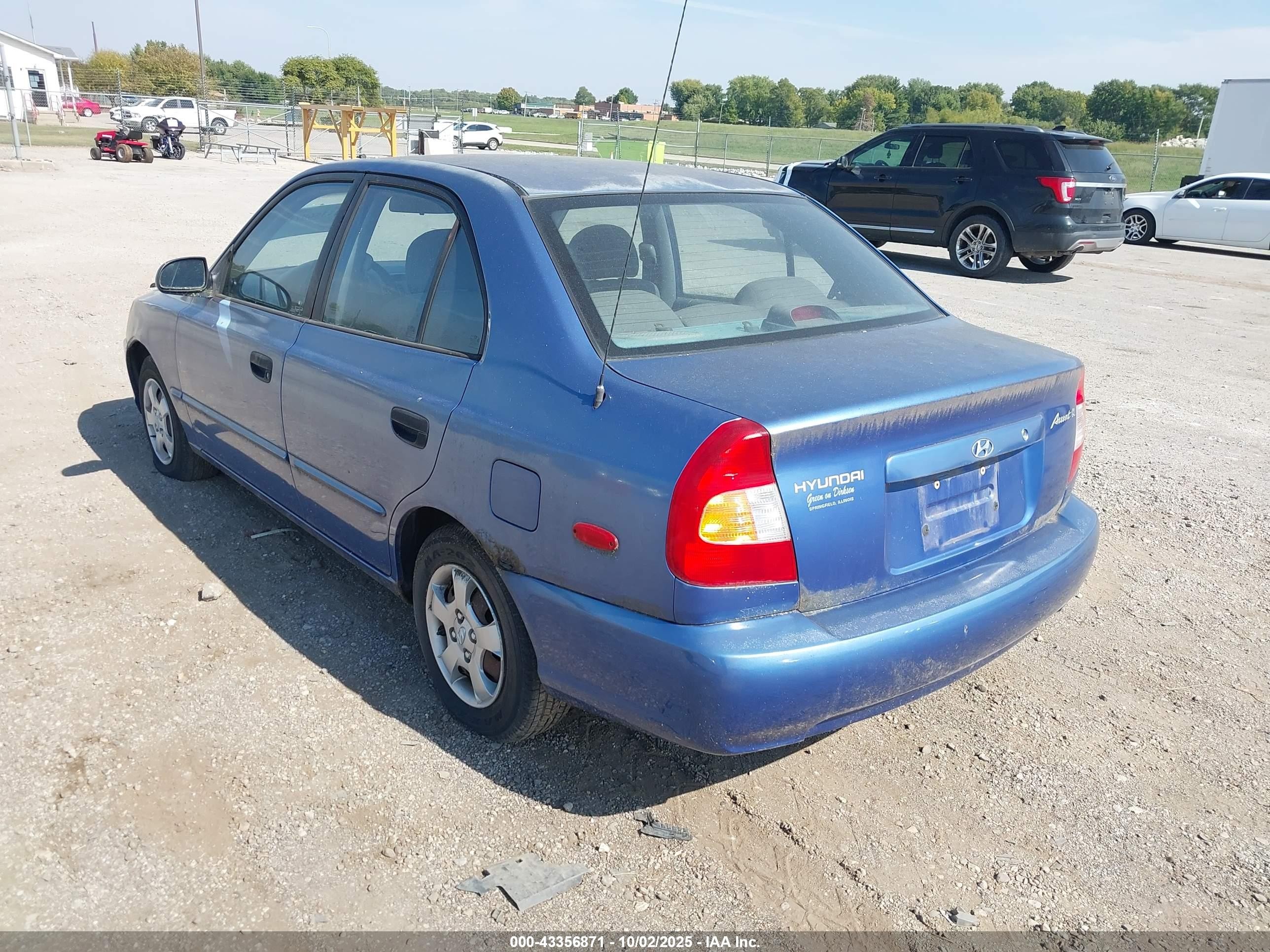 2001 Hyundai Accent Gl Blue vin: KMHCG45C61U188015