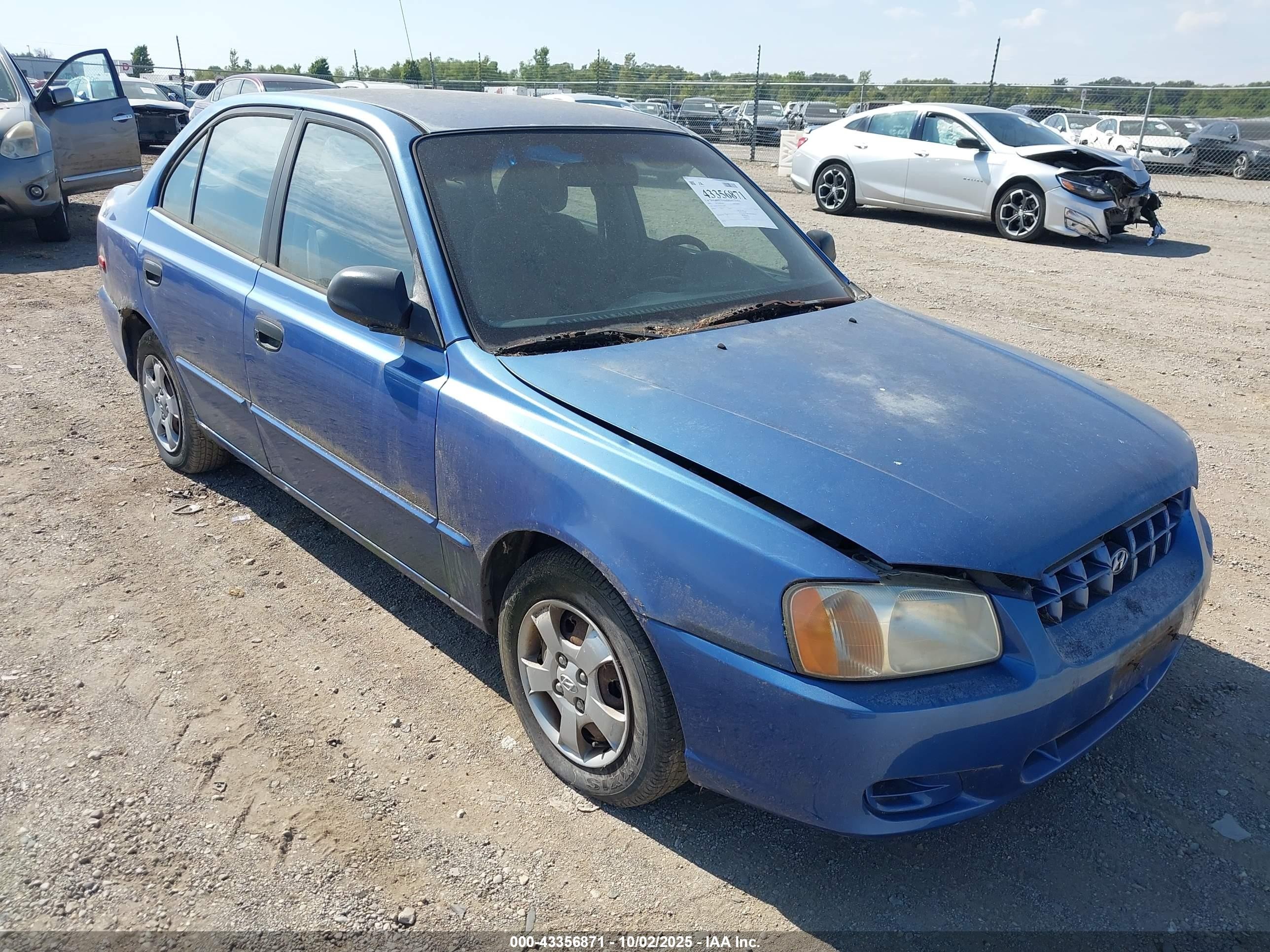 2001 Hyundai Accent Gl Blue vin: KMHCG45C61U188015