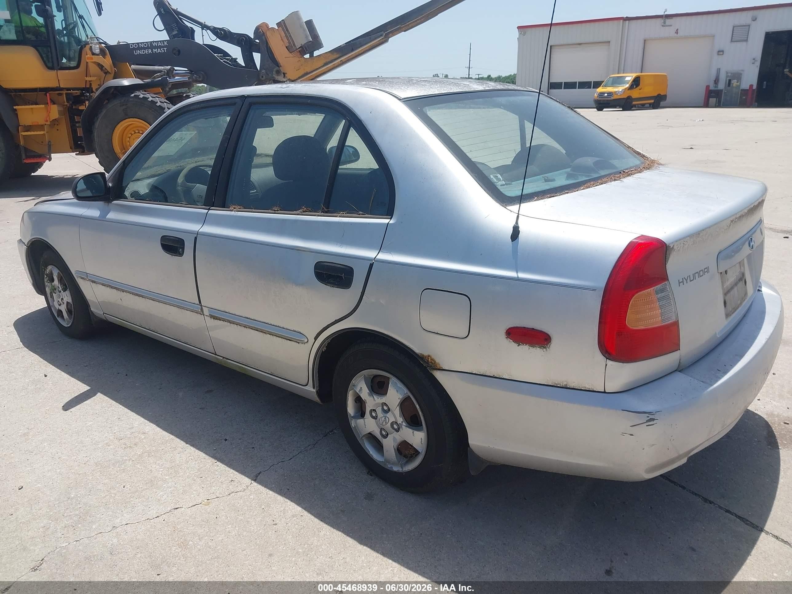 2002 Hyundai Accent Gl Серебряный vin: KMHCG45C62U310292
