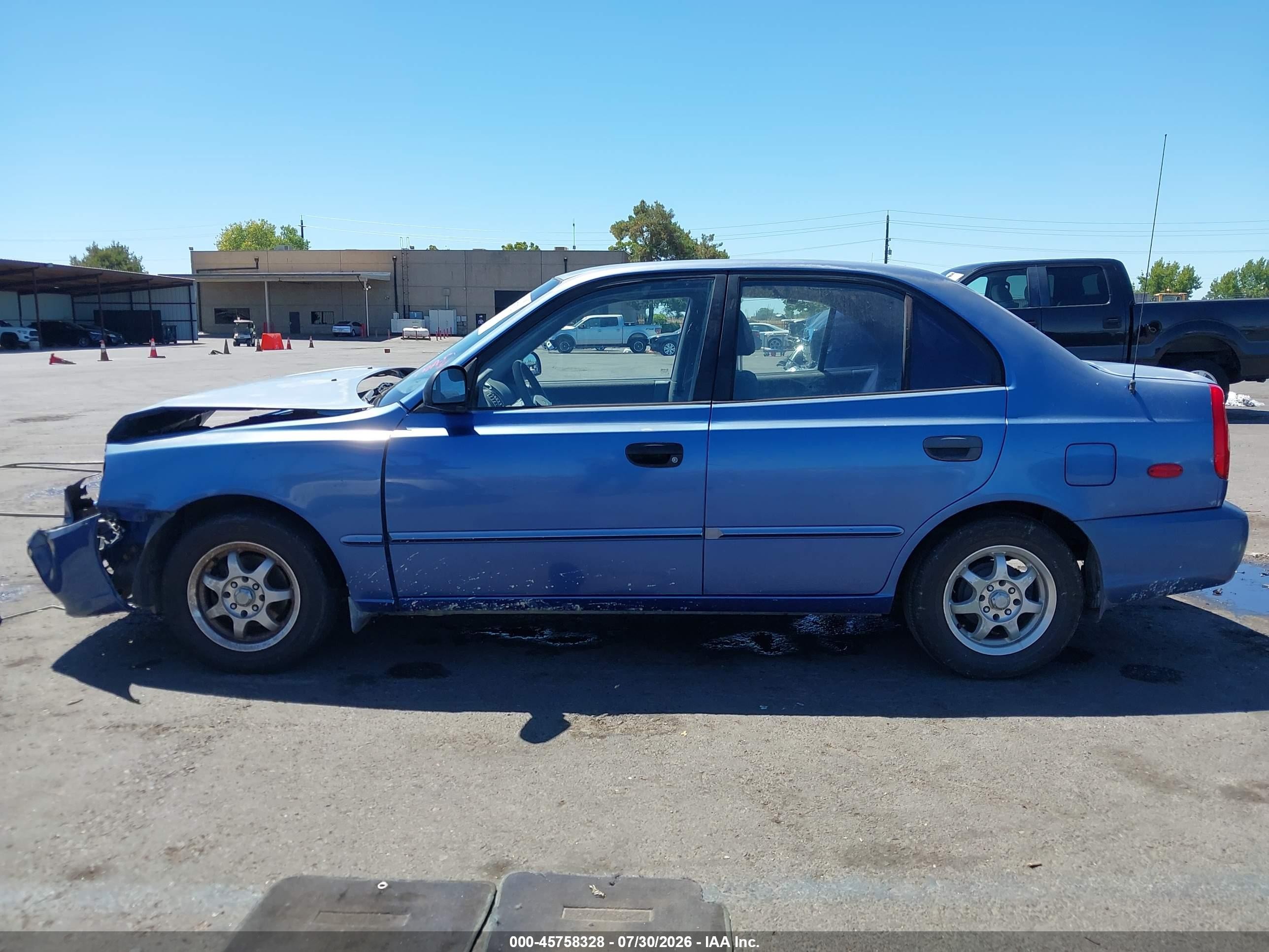 2002 Hyundai Accent Gl Blue vin: KMHCG45C62U332826