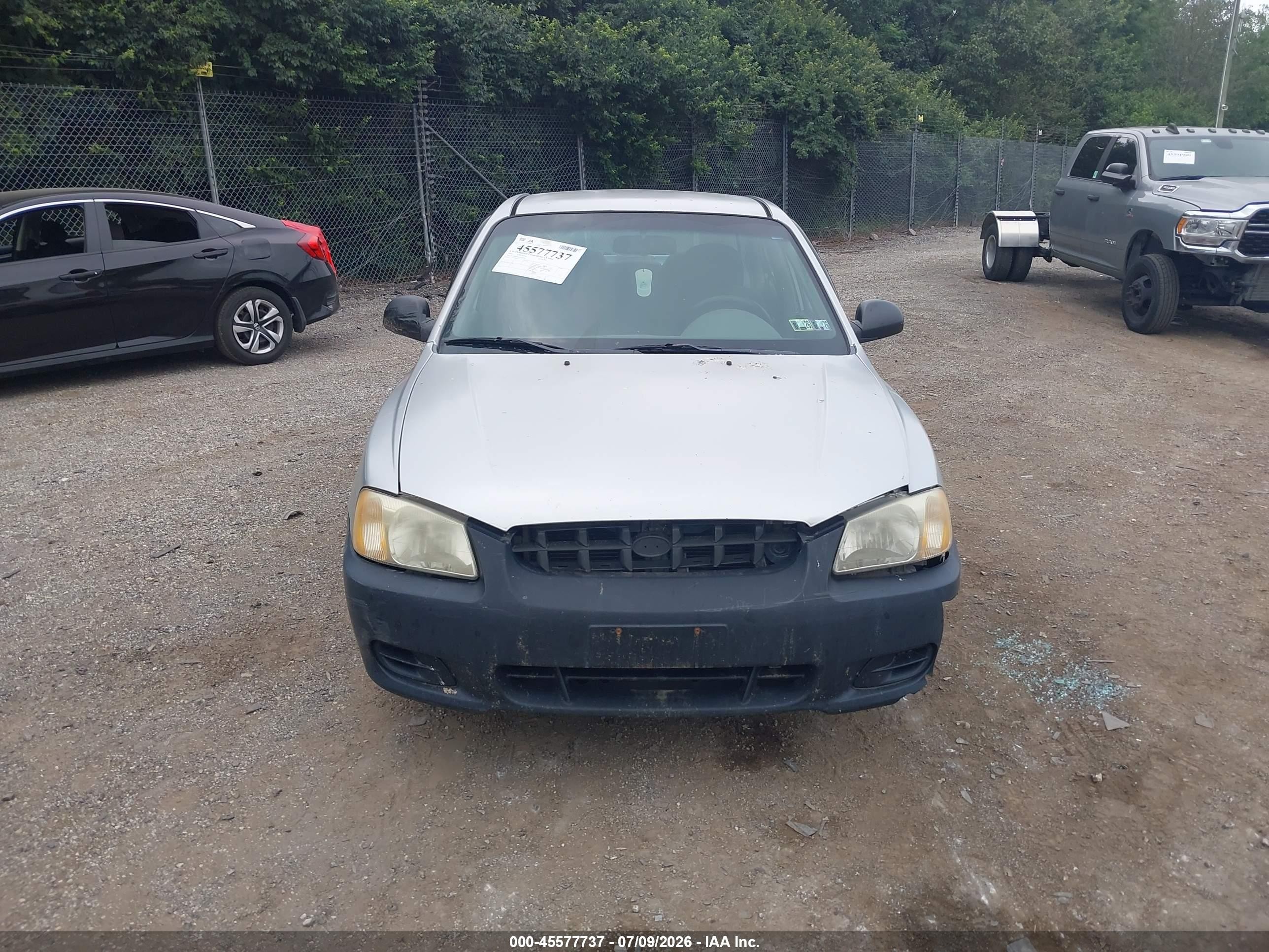 2002 Hyundai Accent Gl Серебряный vin: KMHCG45C62U401403