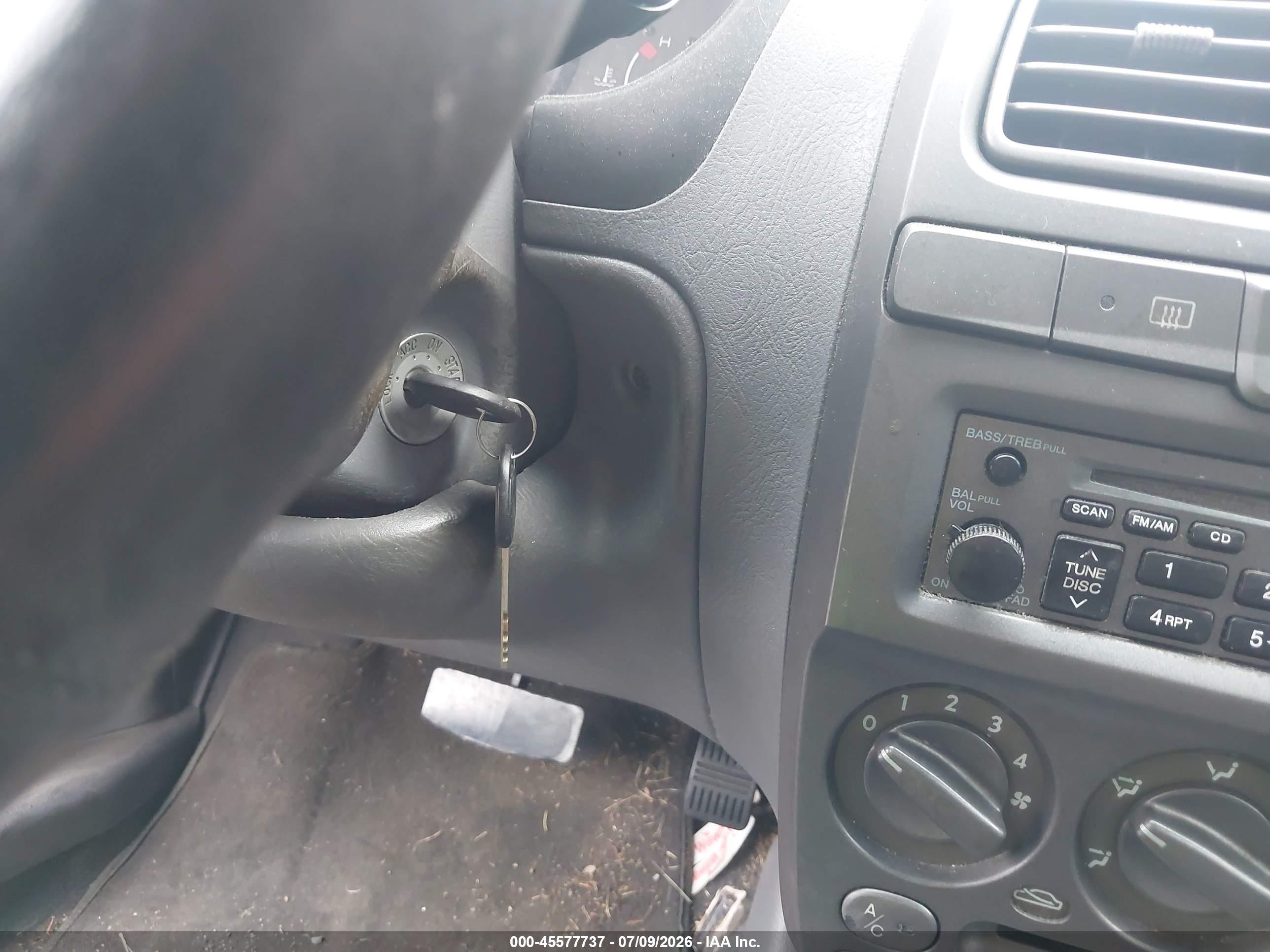 2002 Hyundai Accent Gl Серебряный vin: KMHCG45C62U401403