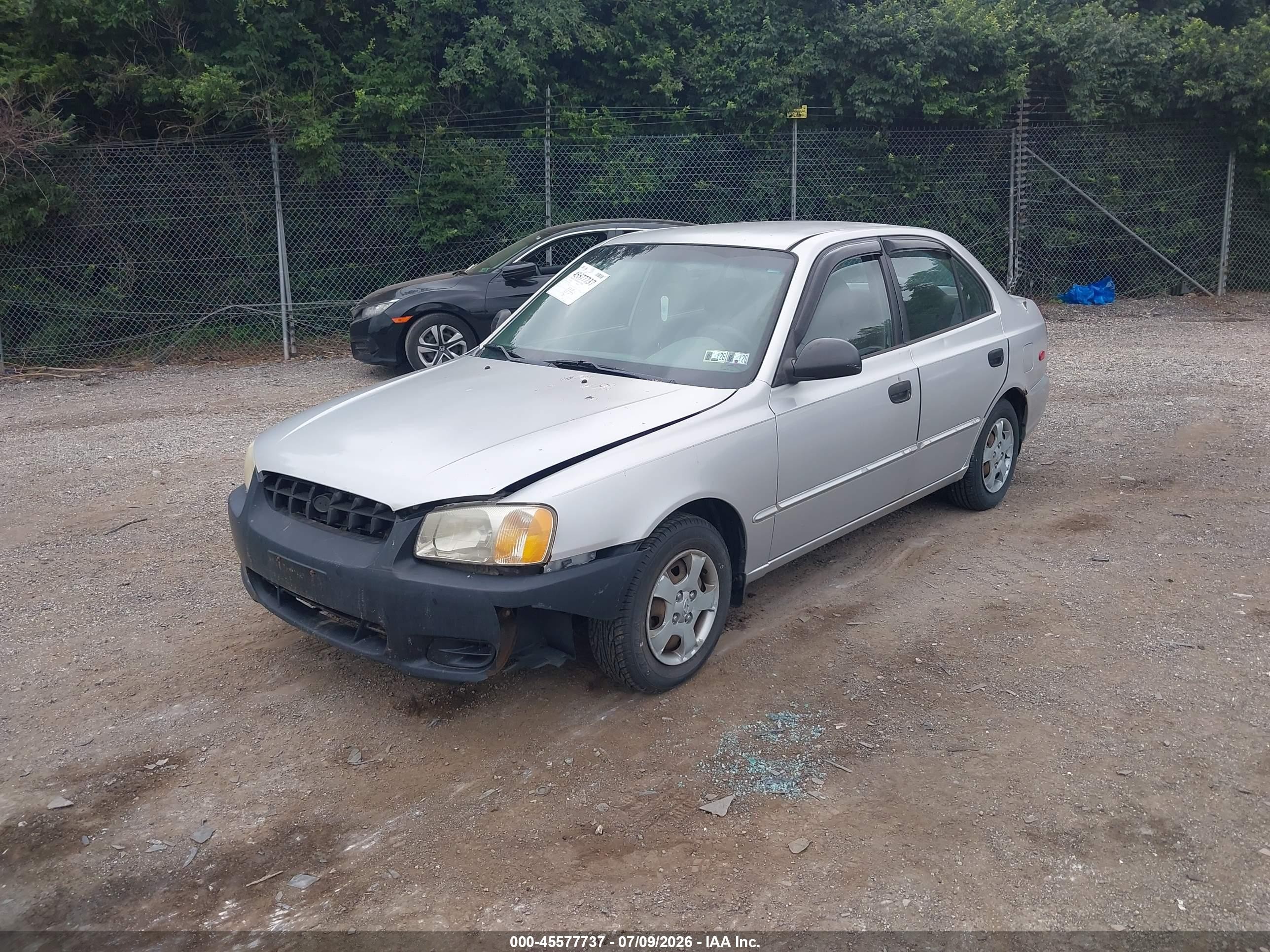2002 Hyundai Accent Gl Серебряный vin: KMHCG45C62U401403
