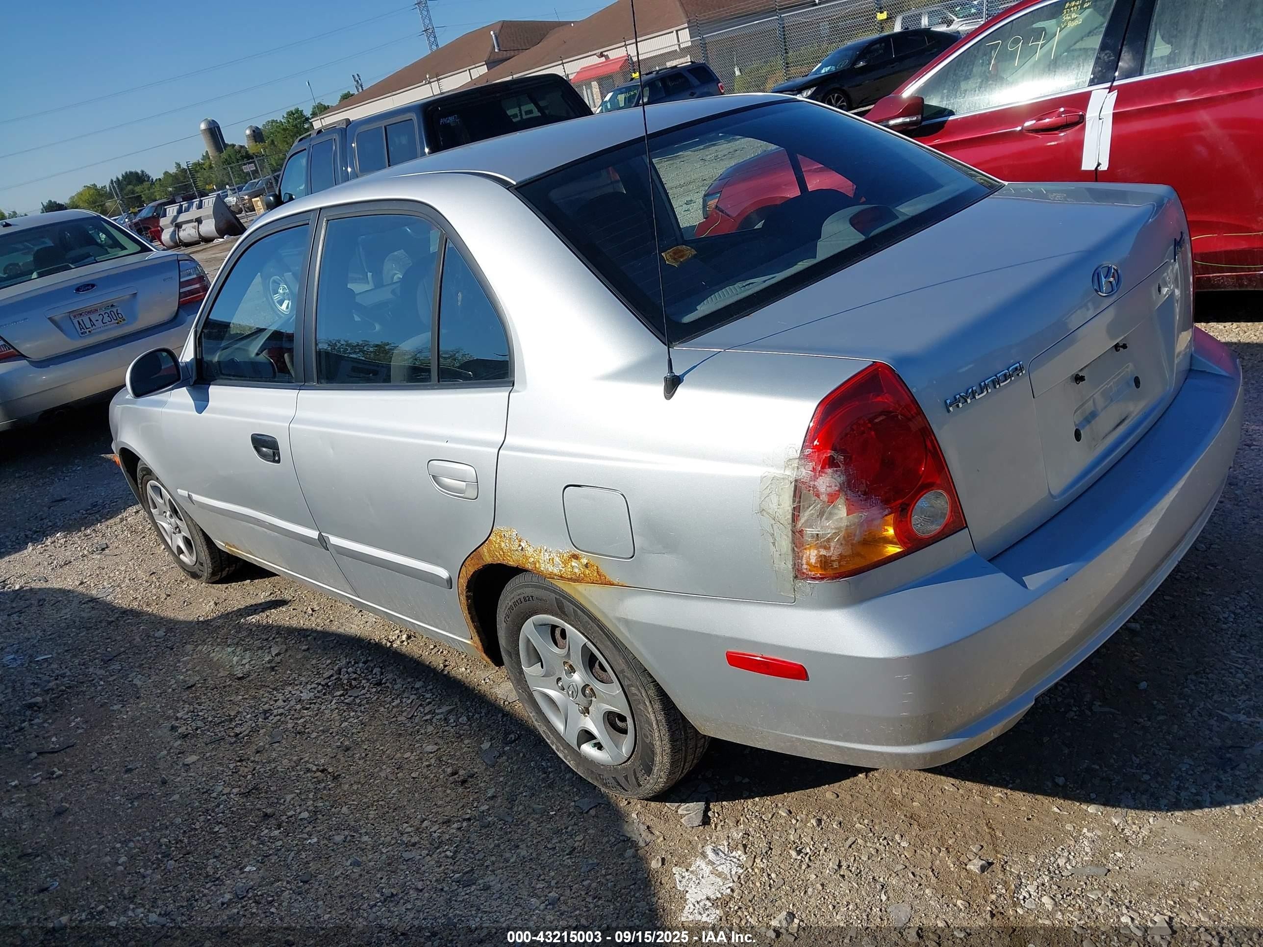 2004 Hyundai Accent Gl Silver vin: KMHCG45C64U504372