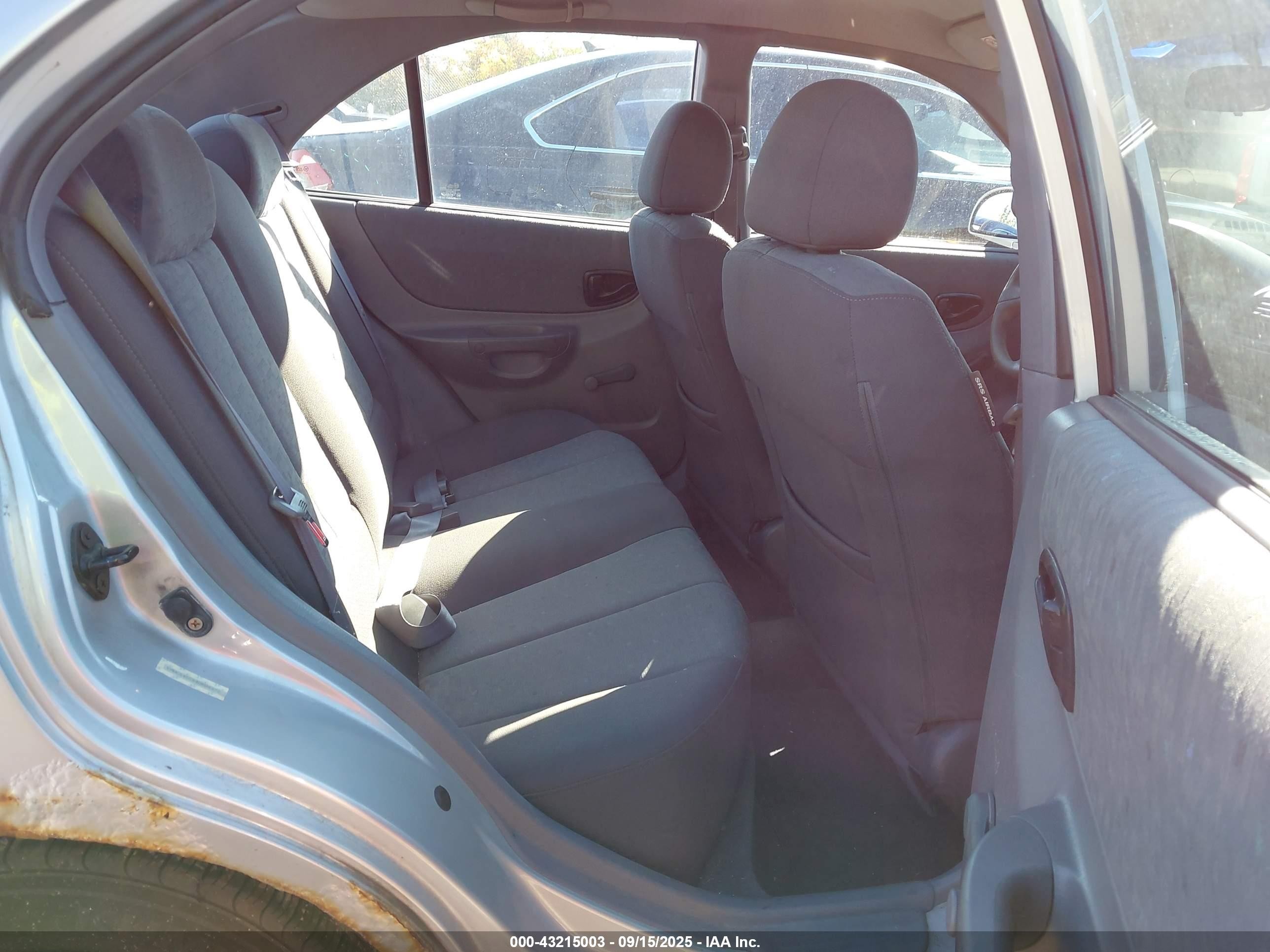 2004 Hyundai Accent Gl Silver vin: KMHCG45C64U504372