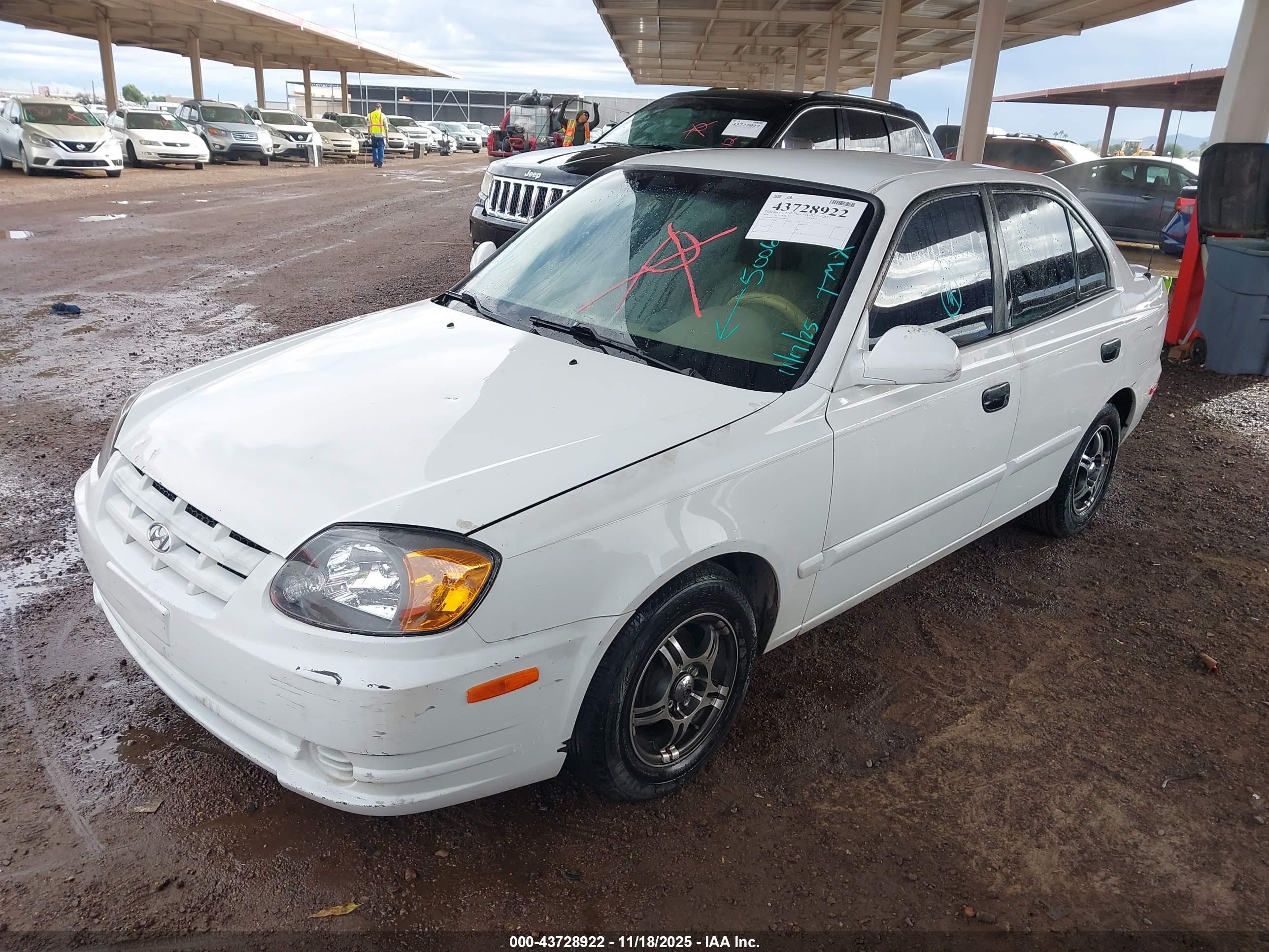 2004 Hyundai Accent Gl Белый vin: KMHCG45C74U500640