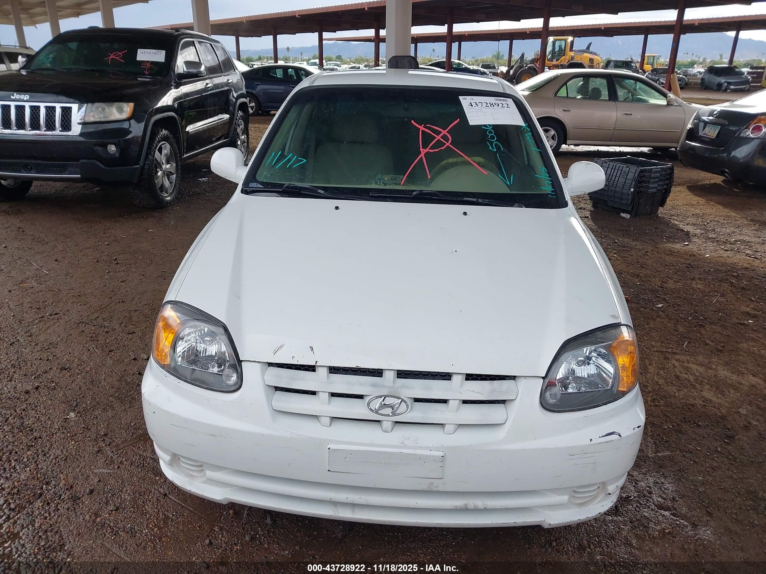 2004 Hyundai Accent Gl Белый vin: KMHCG45C74U500640