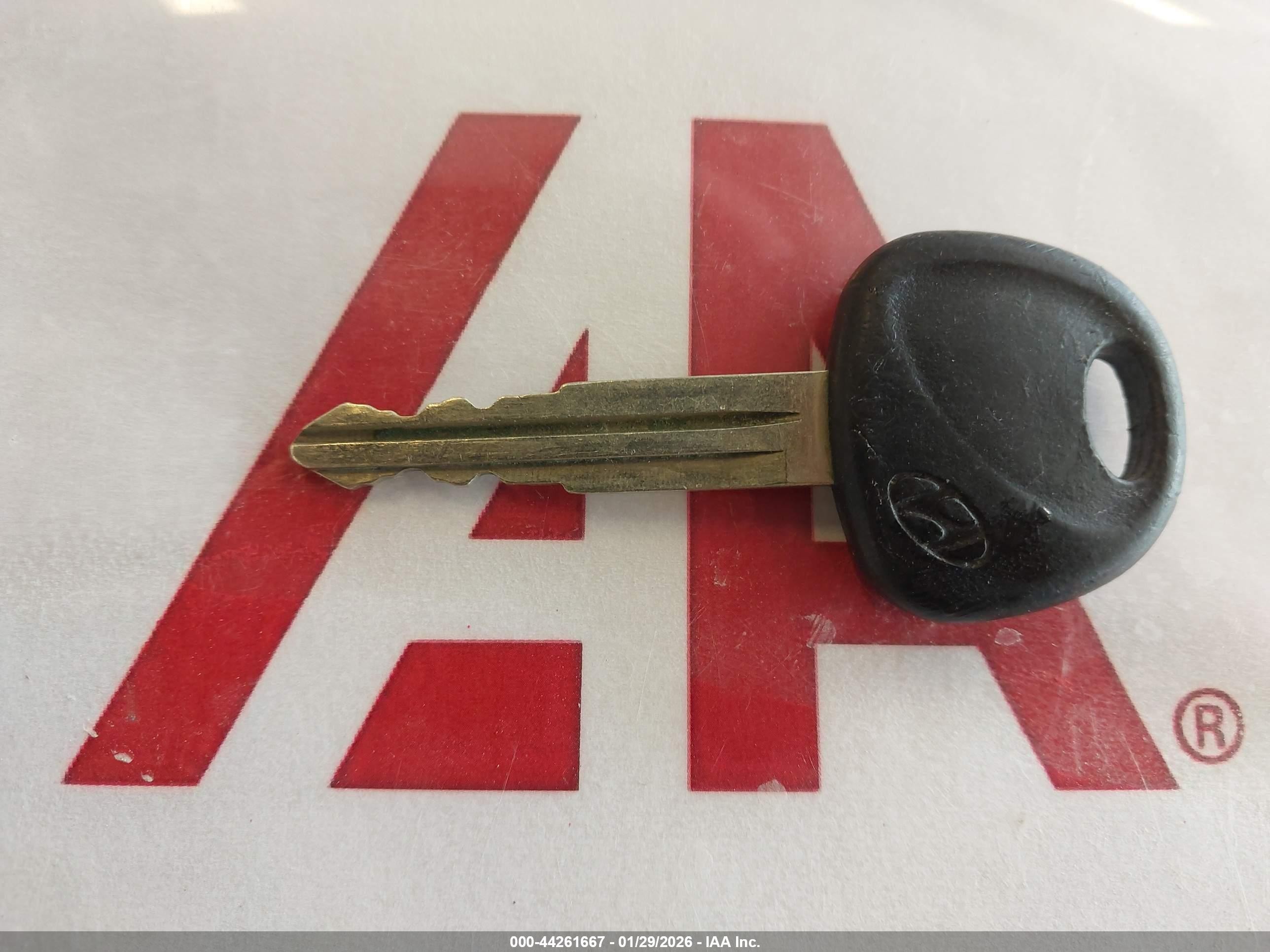 2004 Hyundai Accent Gl Серый vin: KMHCG45C74U510004