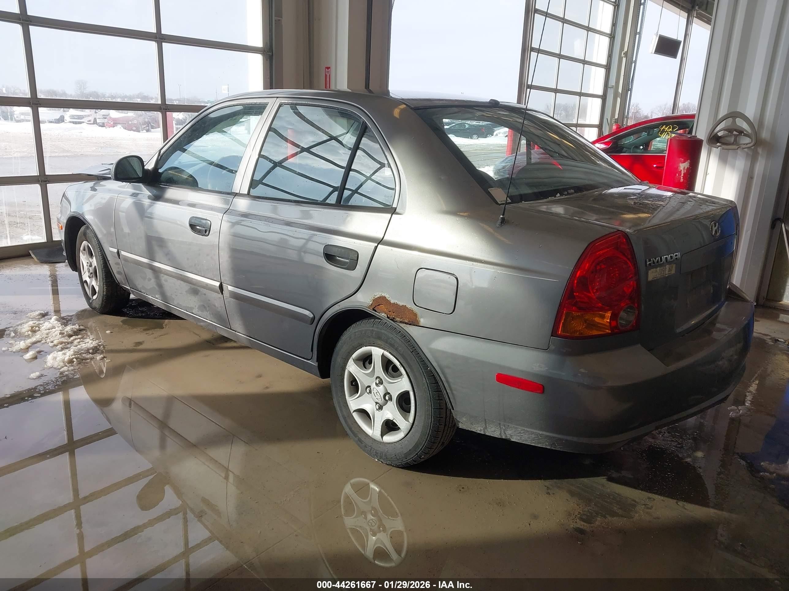 2004 Hyundai Accent Gl Серый vin: KMHCG45C74U510004