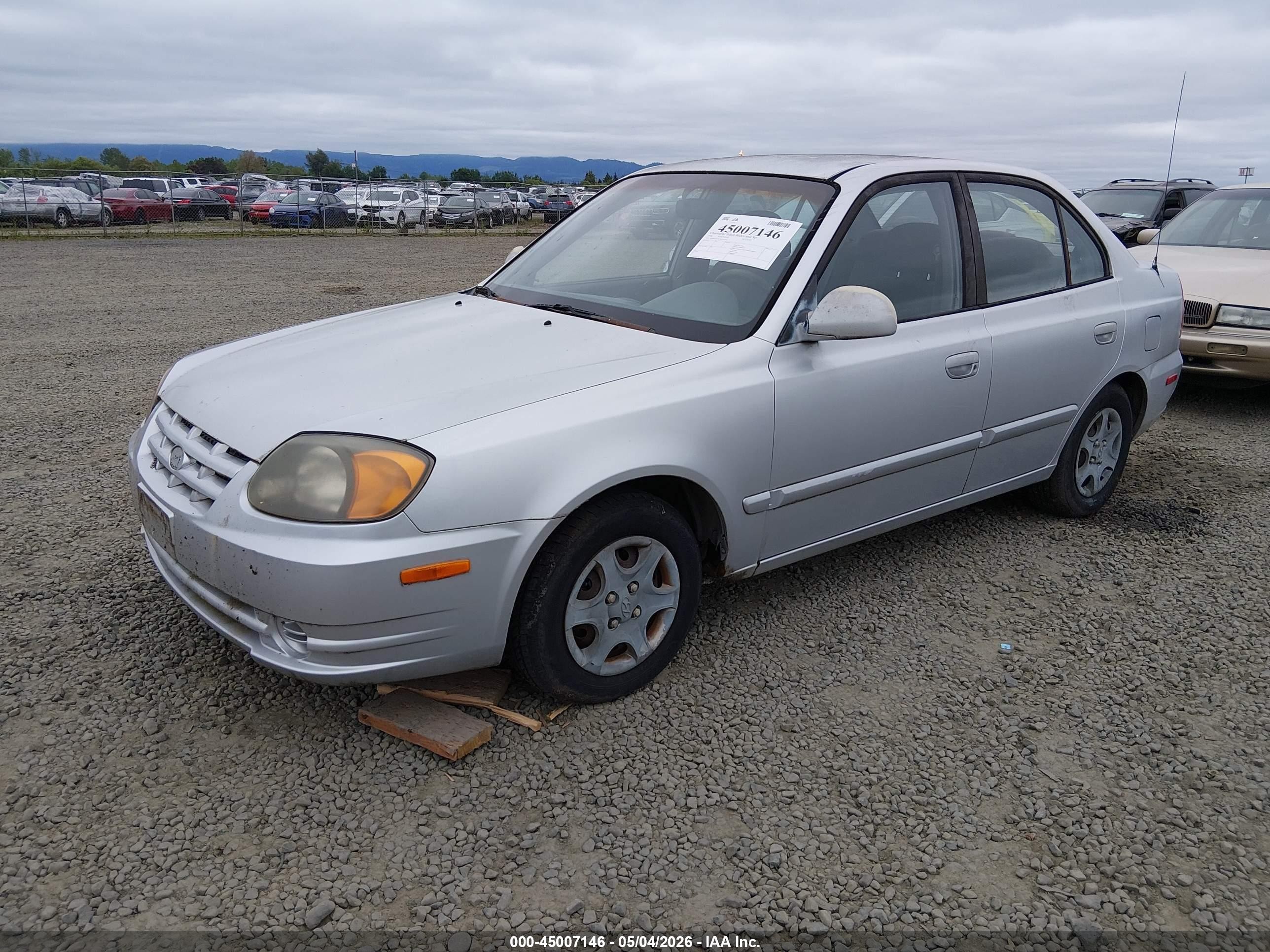 2004 Hyundai Accent Gl Silver vin: KMHCG45C74U561034