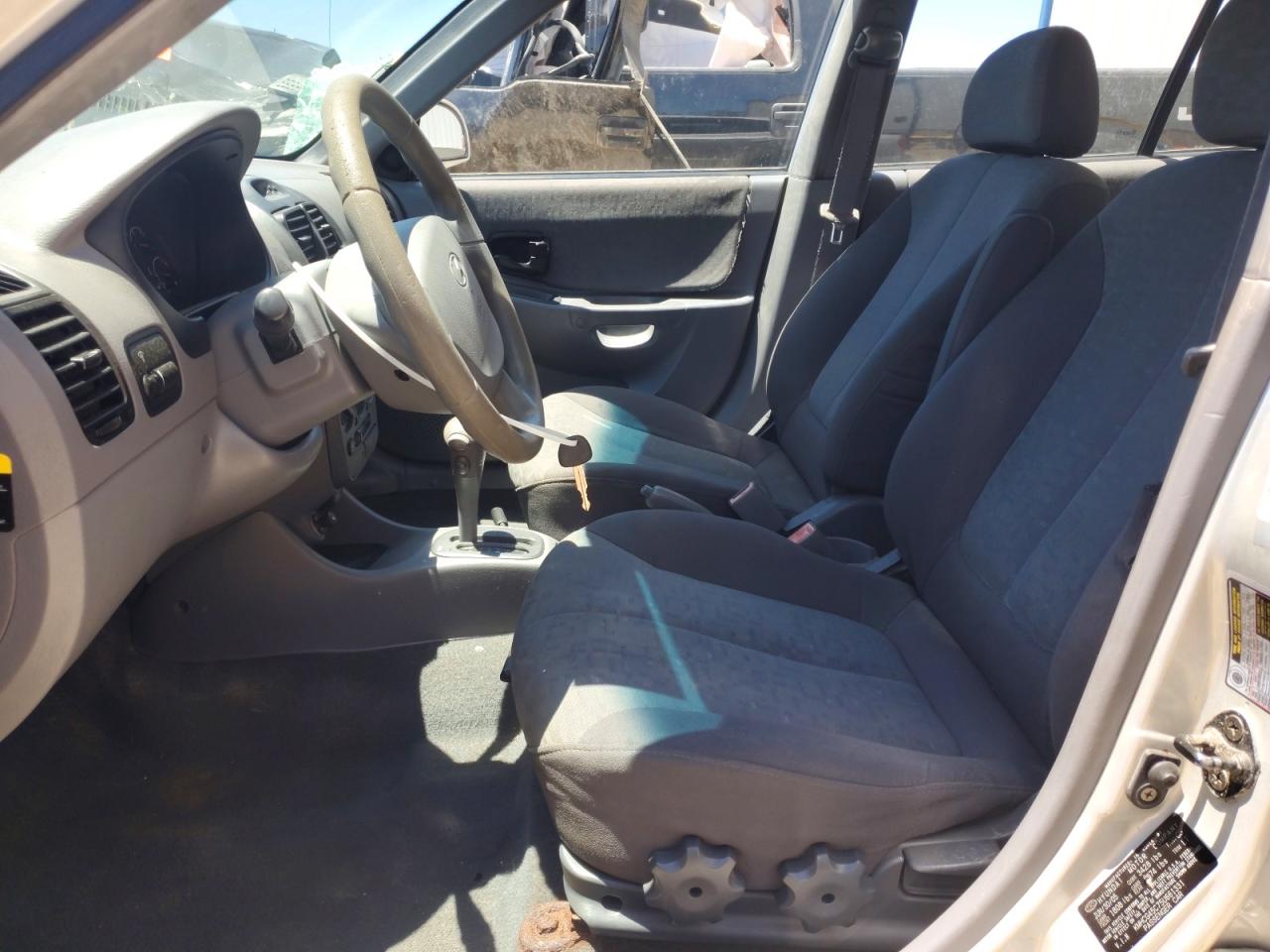 2005 Hyundai Accent Gl Silver vin: KMHCG45C75U661331