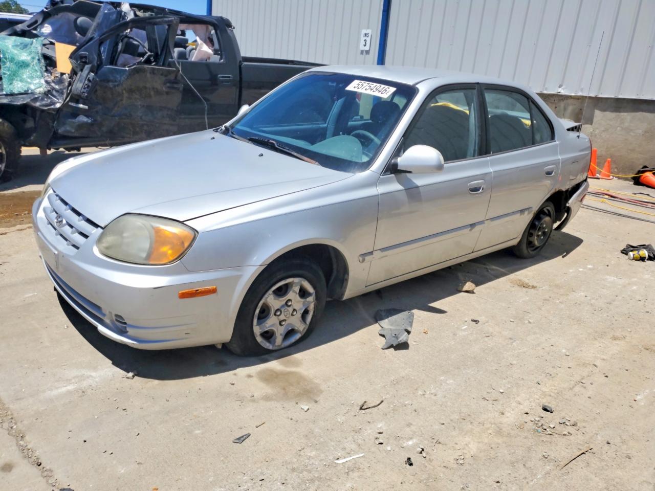 2005 Hyundai Accent Gl Серебряный vin: KMHCG45C75U661331