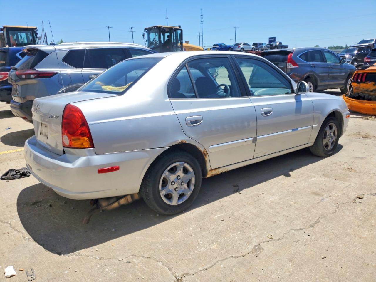 2005 Hyundai Accent Gl Silver vin: KMHCG45C75U661331