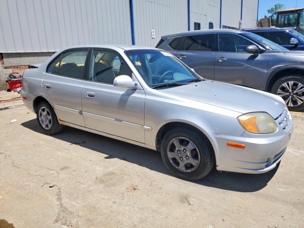2005 Hyundai Accent Gl Silver vin: KMHCG45C75U661331