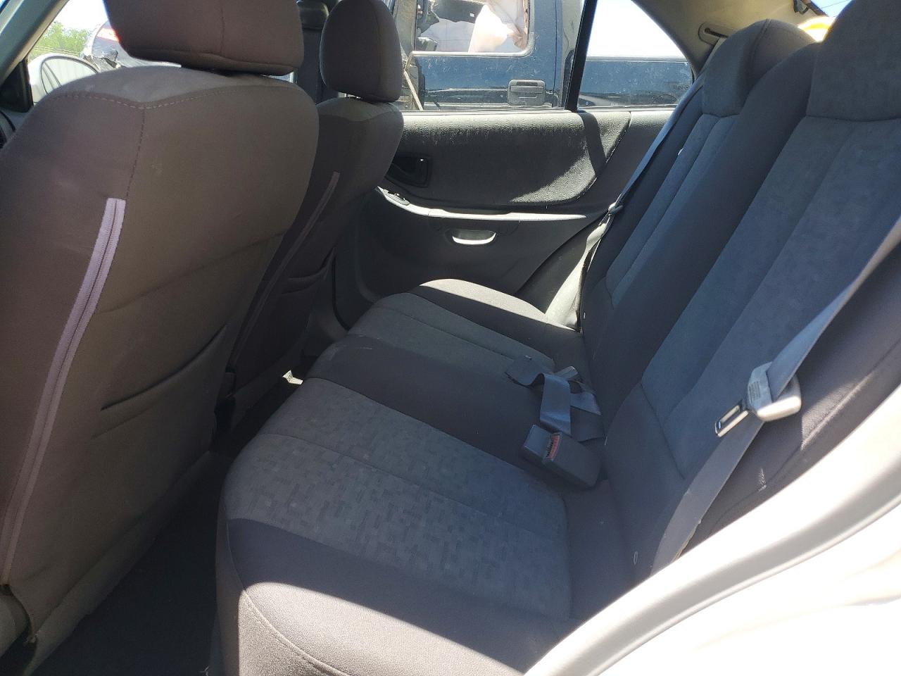 2005 Hyundai Accent Gl Silver vin: KMHCG45C75U661331