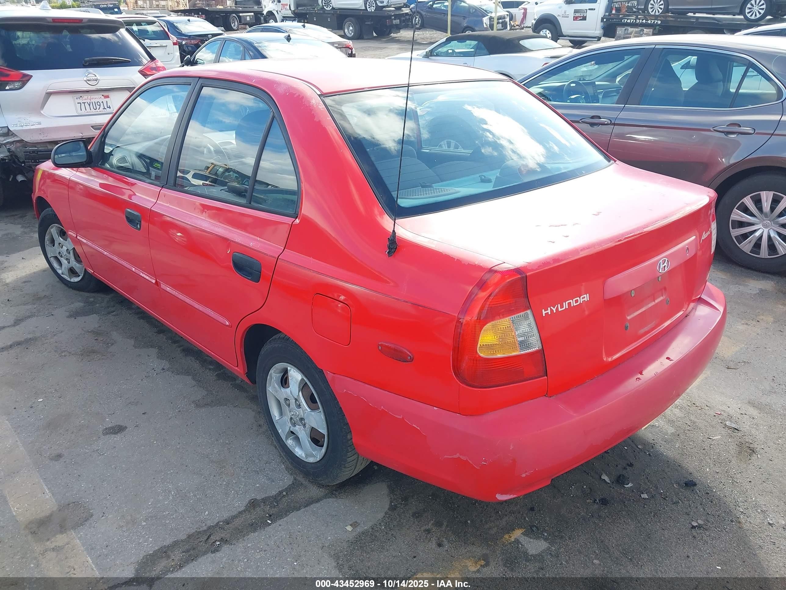 2001 Hyundai Accent Gl Красный vin: KMHCG45C81U244150
