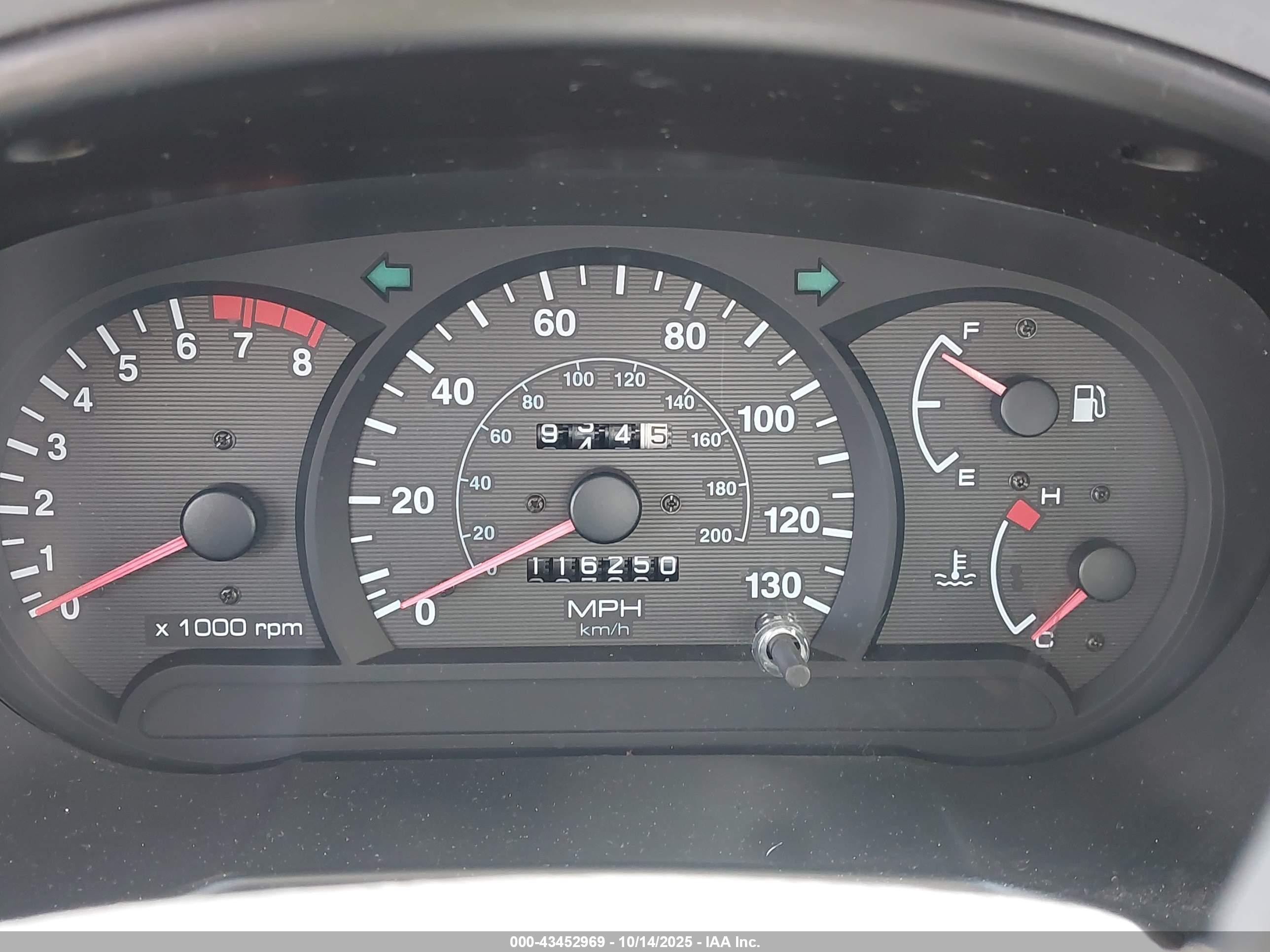 2001 Hyundai Accent Gl Красный vin: KMHCG45C81U244150